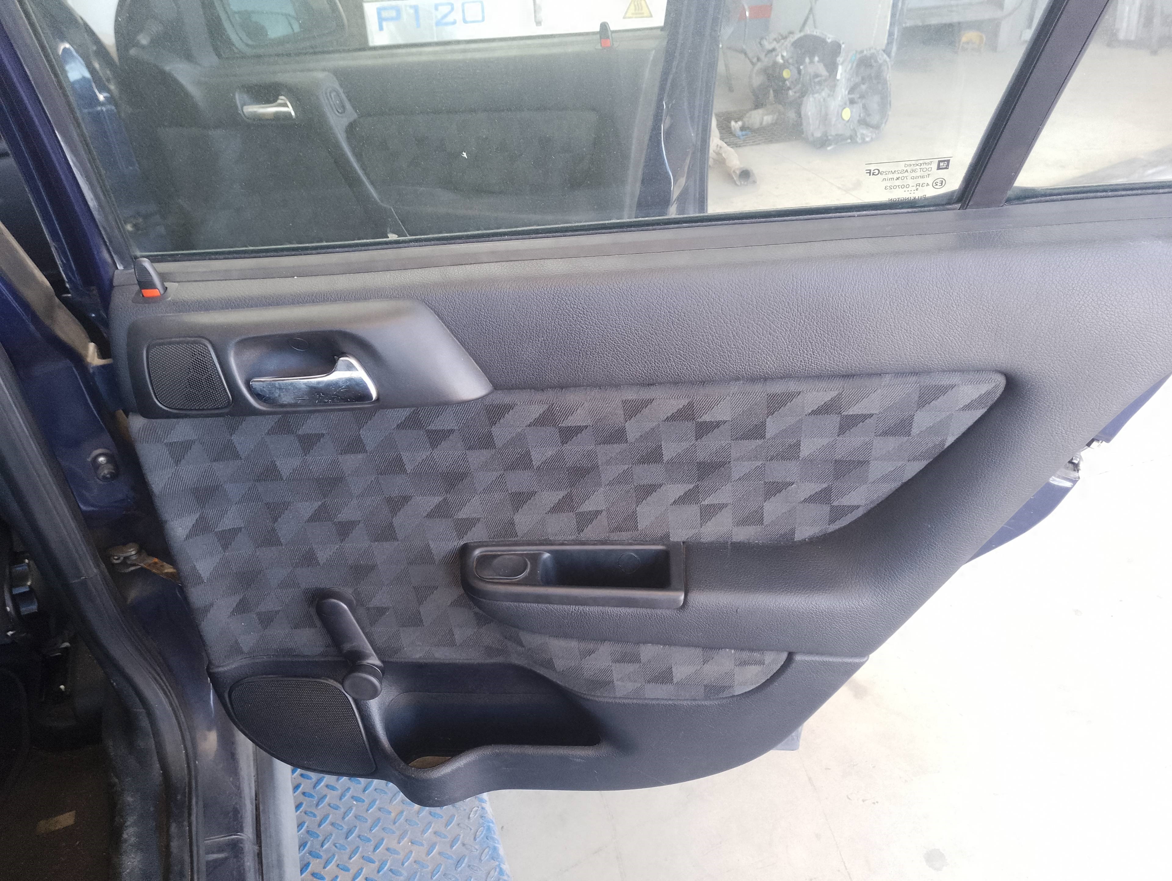 Recambio de guarnecido puerta trasera derecha para opel astra g berlina club referencia OEM IAM   