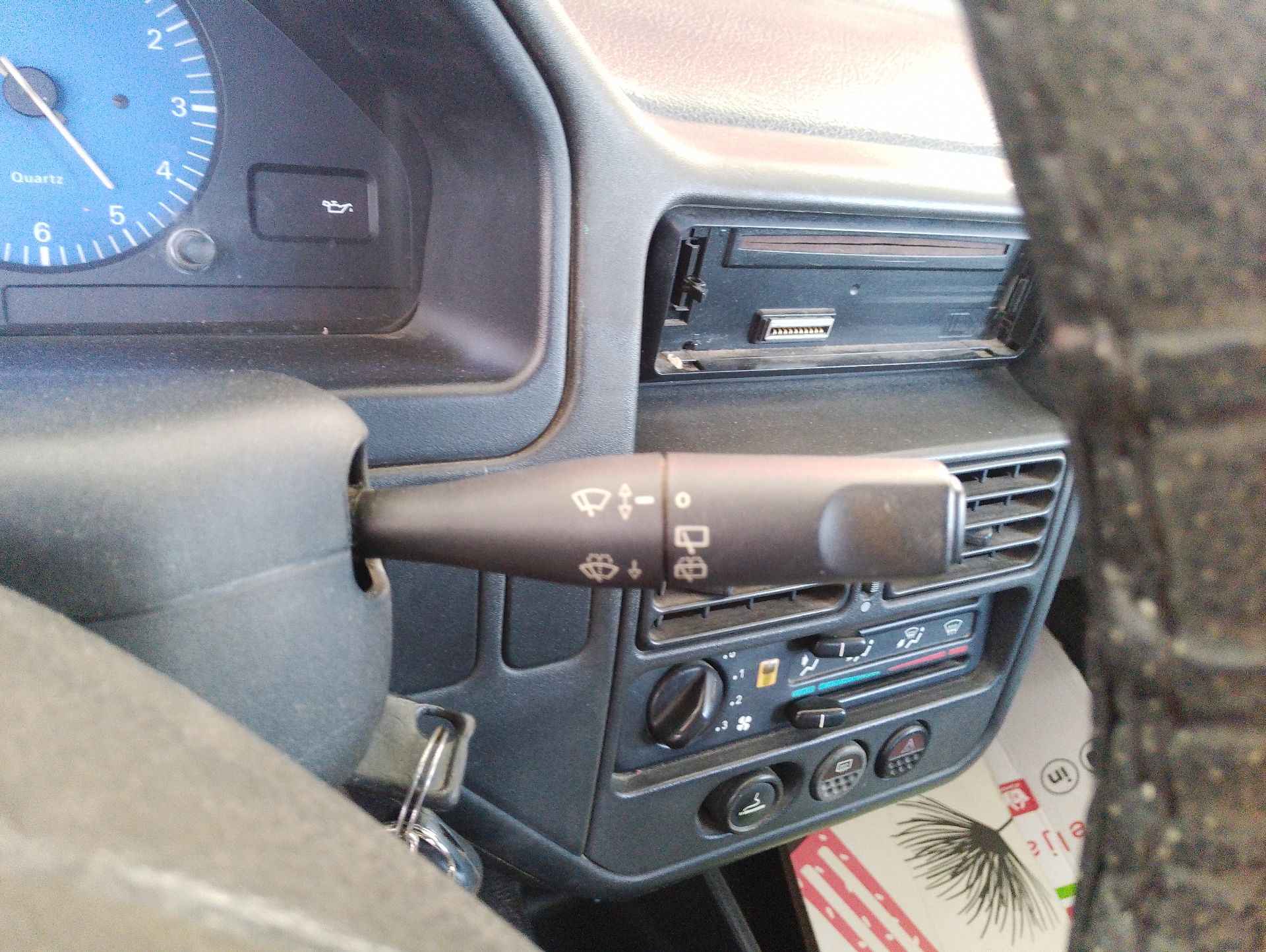 Recambio de mando limpia para peugeot 106 ii (1a_, 1c_) 1.1 i referencia OEM IAM   