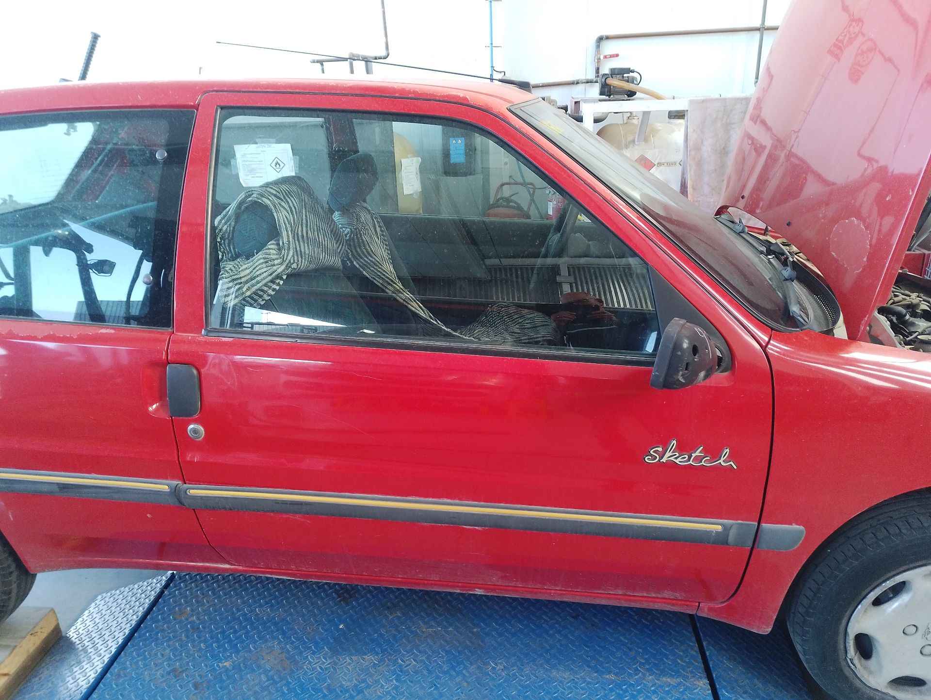 Recambio de puerta delantera derecha para peugeot 106 ii (1a_, 1c_) 1.1 i referencia OEM IAM   