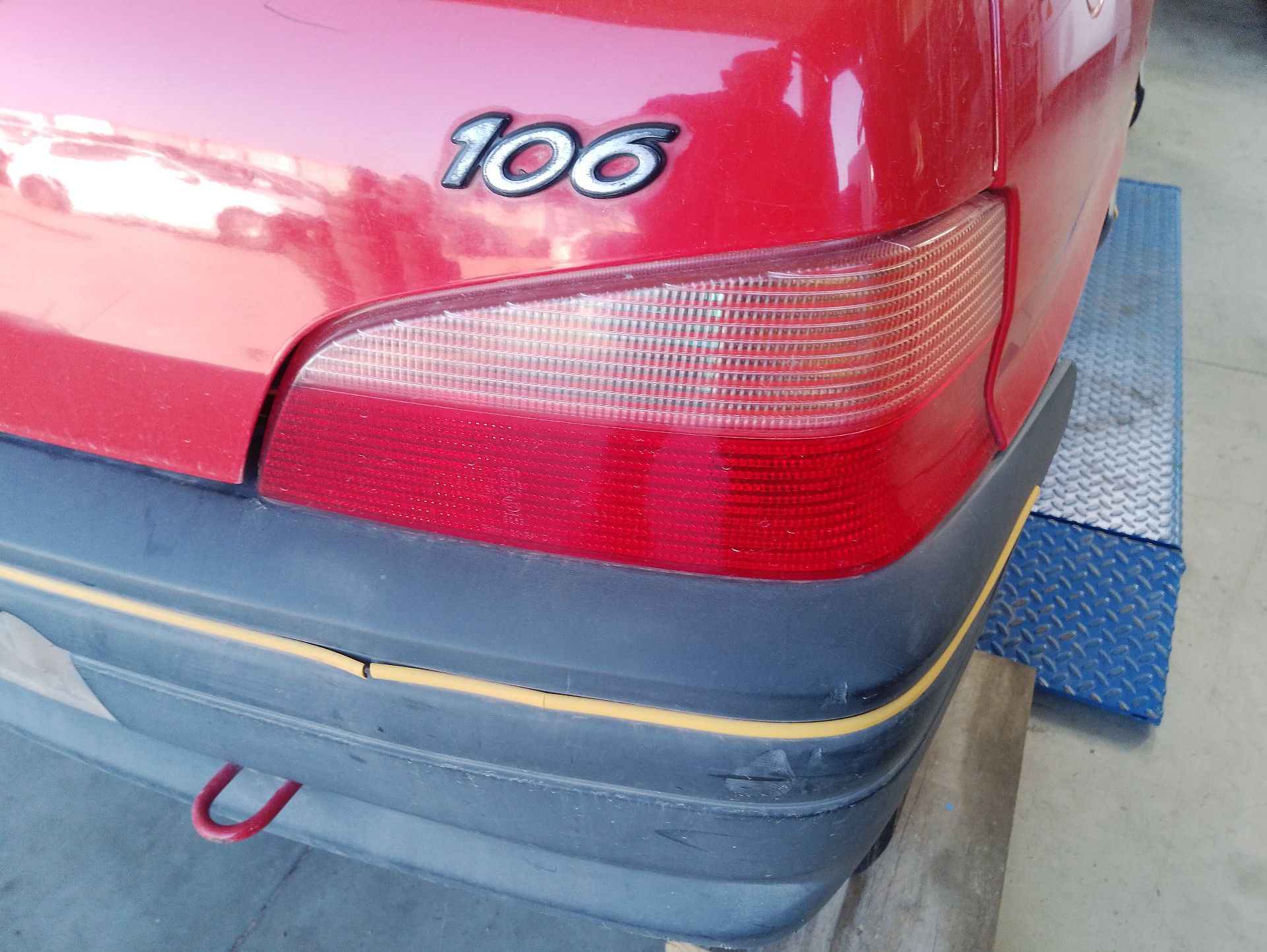 Recambio de piloto trasero derecho para peugeot 106 ii (1a_, 1c_) 1.1 i referencia OEM IAM   