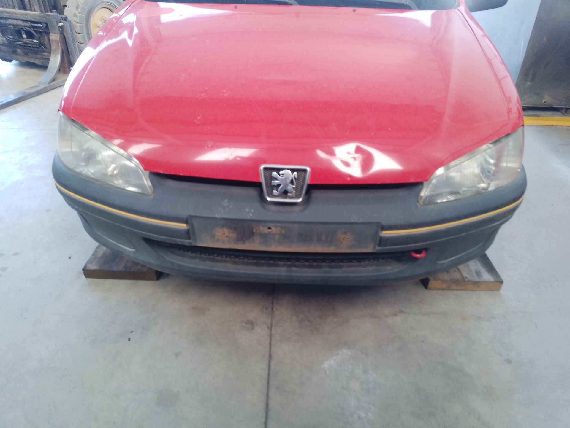 Recambio de paragolpes delantero para peugeot 106 ii (1a_, 1c_) 1.1 i referencia OEM IAM   