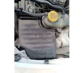 CAJA RELES / FUSIBLES 