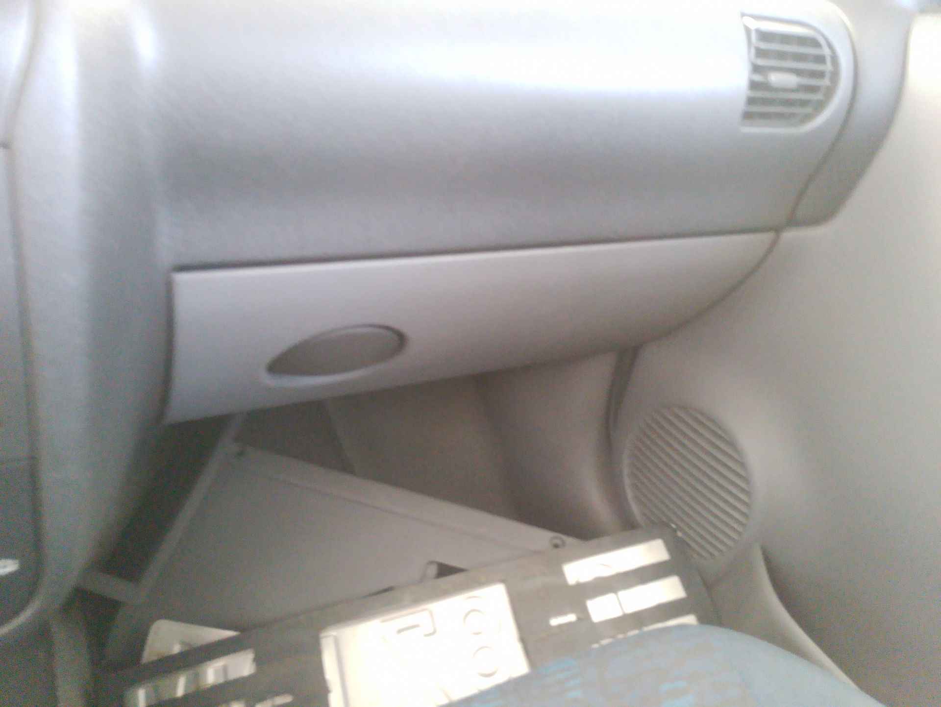 Recambio de guantera para opel corsa c (x01) 1.7 di (f08, f68) referencia OEM IAM   