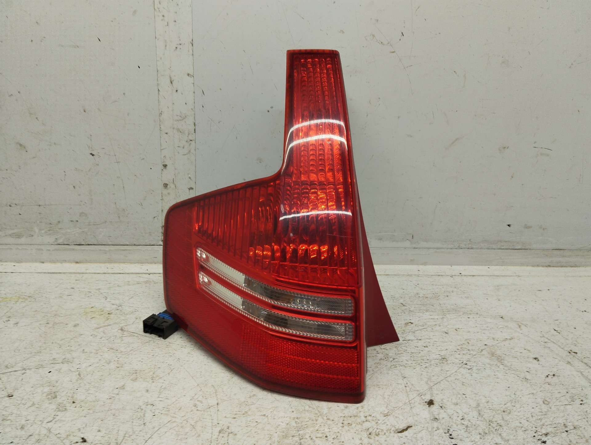 Recambio de piloto trasero izquierdo para citroën c4 berlina collection referencia OEM IAM 965586408001  