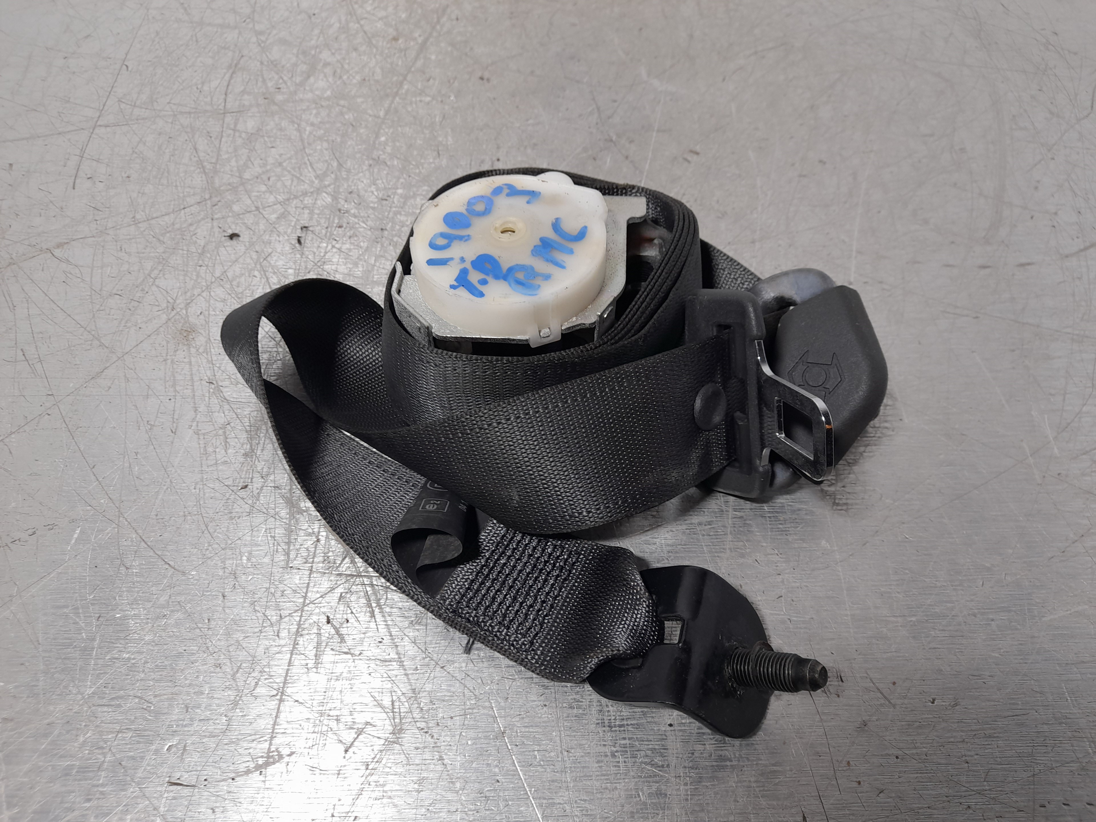 Recambio de cinturon seguridad trasero derecho para opel vectra c berlina club referencia OEM IAM  24467050 