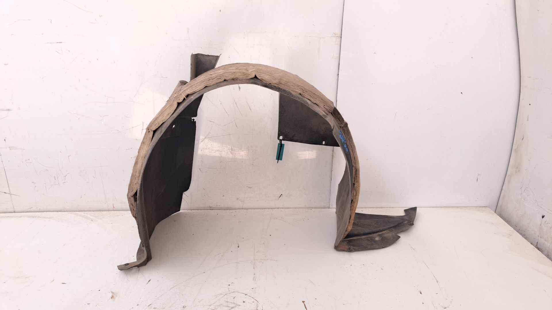 Recambio de paso de rueda delantero derecho para citroën xsara picasso (n68) 1.6 hdi referencia OEM IAM 9631481880  