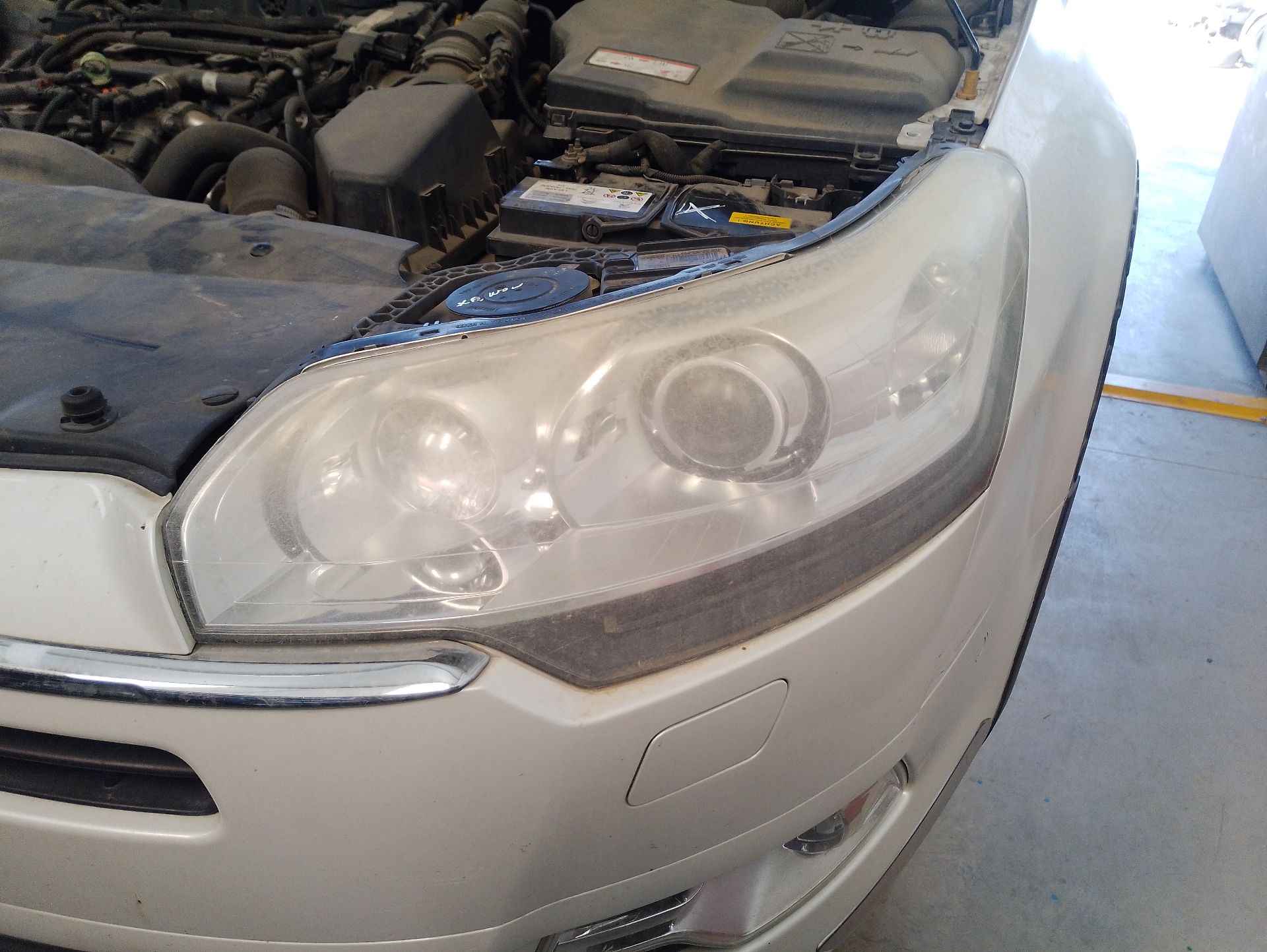 Recambio de faro izquierdo para citroën c5 iii break (rw_) 2.0 hdi 180 referencia OEM IAM 6208Q1  