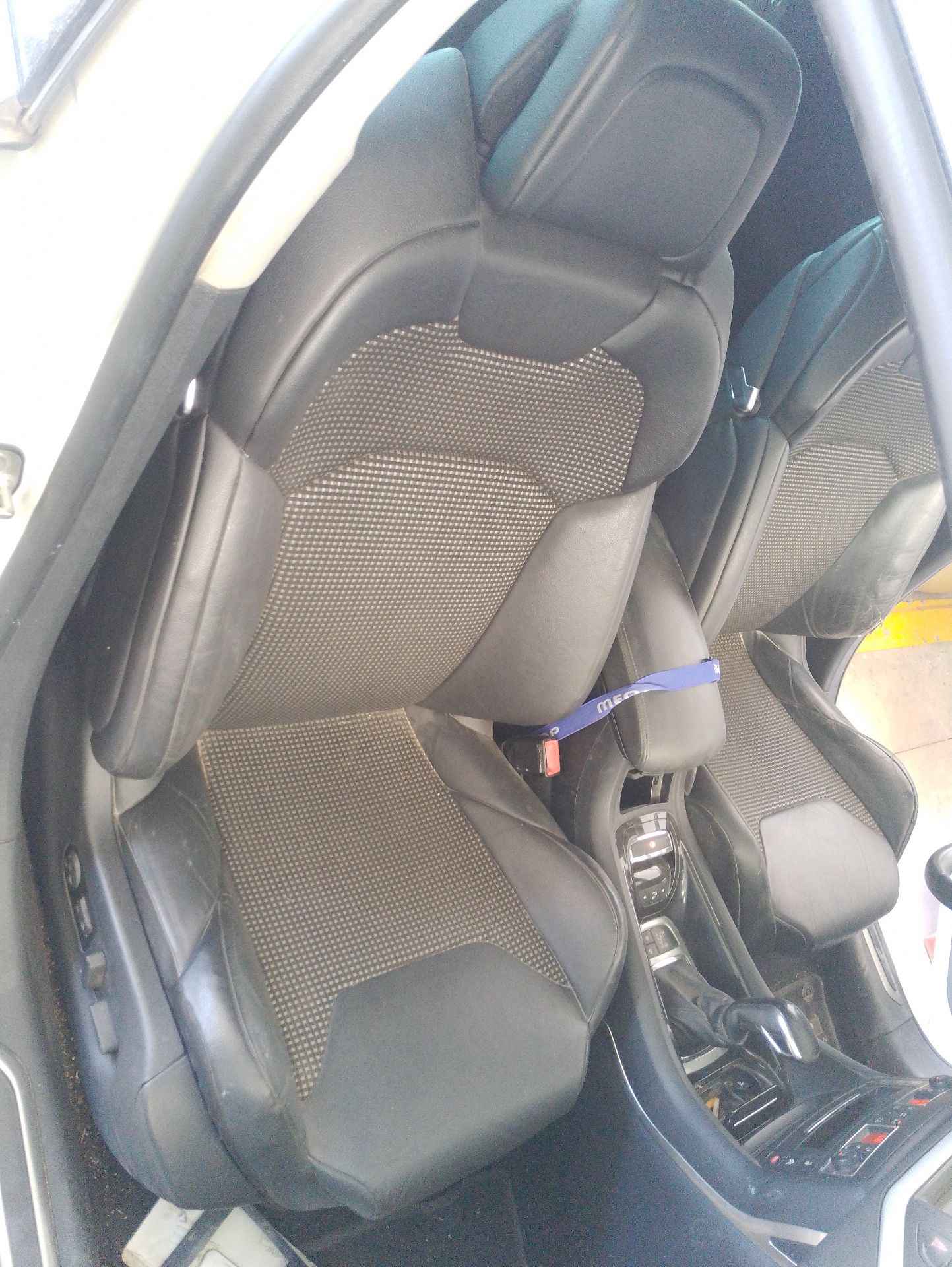 Recambio de asiento delantero derecho para citroën c5 iii break (rw_) 2.0 hdi 180 referencia OEM IAM   
