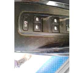 MANDO ELEVALUNAS DELANTERO IZQUIERDO 649028 