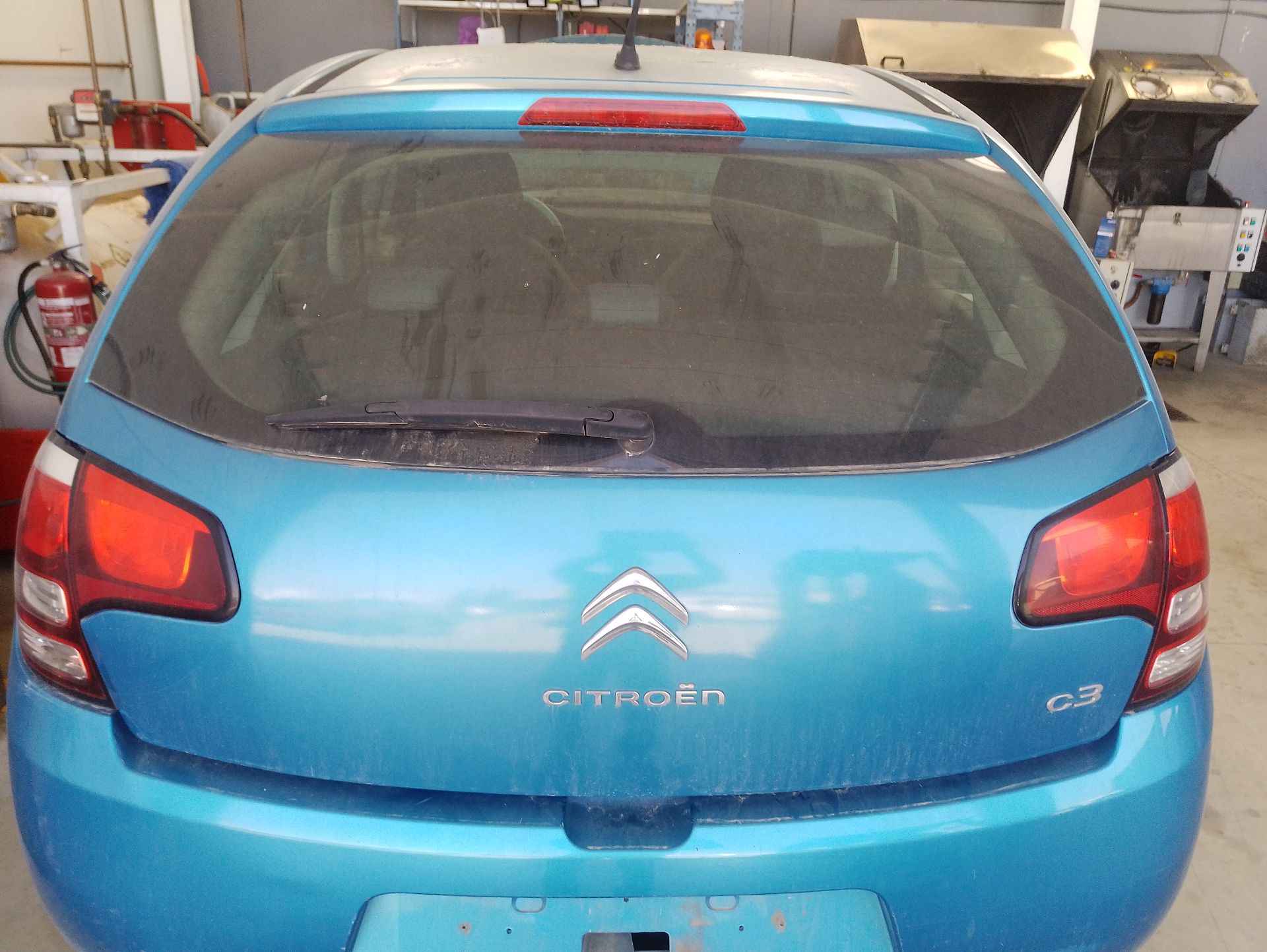 Recambio de porton trasero para citroën c3 ii (sc_) 1.1 i referencia OEM IAM 8701CG  