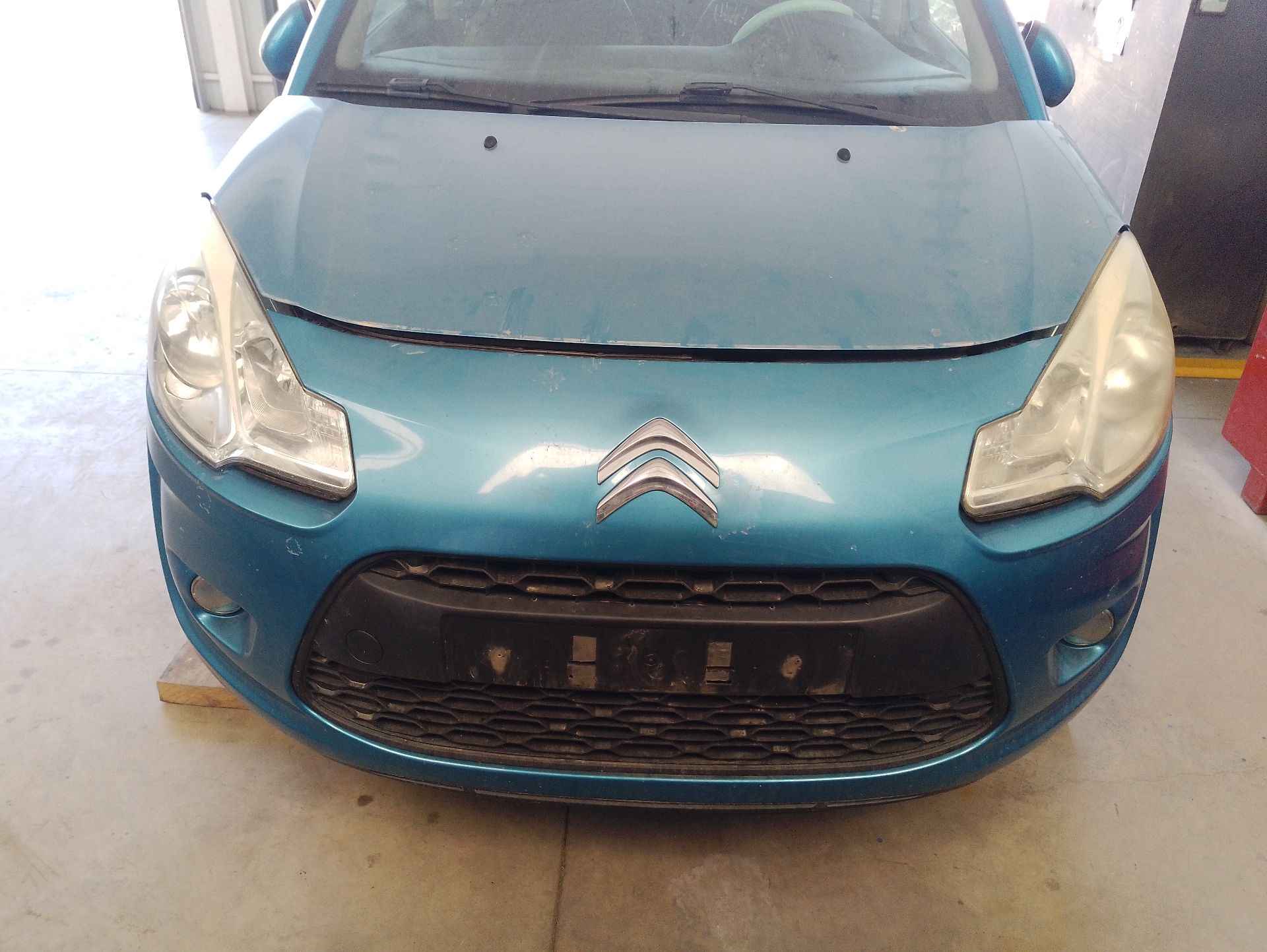 Recambio de paragolpes delantero para citroën c3 ii (sc_) 1.1 i referencia OEM IAM 7401TN  