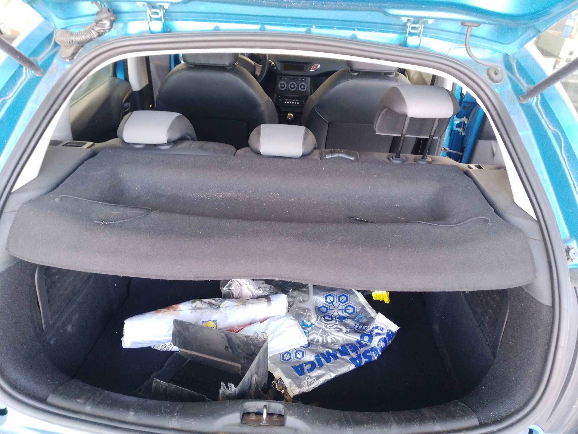 Recambio de bandeja trasera para citroën c3 ii (sc_) 1.1 i referencia OEM IAM 8794ZY  