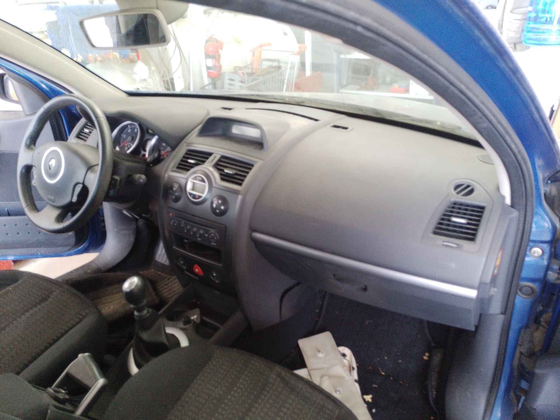 Recambio de salpicadero para renault megane ii (bm0/1_, cm0/1_) 1.5 dci (bm1e, cm1e) referencia OEM IAM 681002765R  