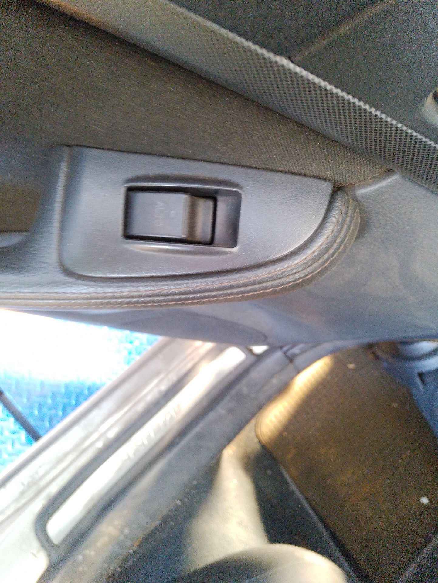 Recambio de mando elevalunas trasero izquierdo para toyota avensis station wagon (_t25_) 2.0 d-4d (cdt250_) referencia OEM IAM  