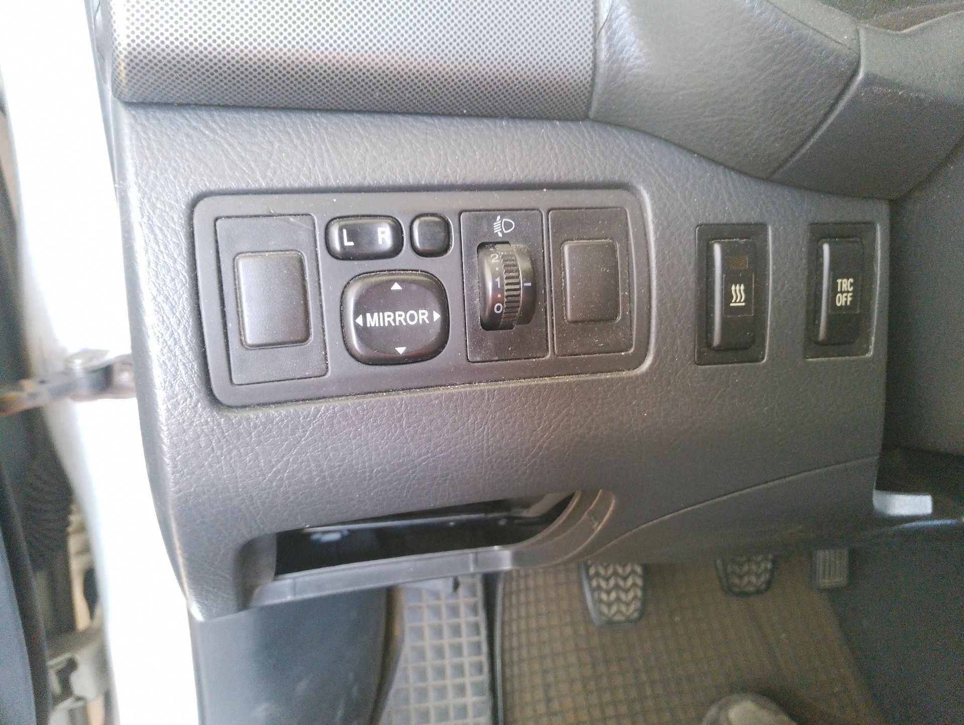 Recambio de mando retrovisor para toyota avensis station wagon (_t25_) 2.0 d-4d (cdt250_) referencia OEM IAM   