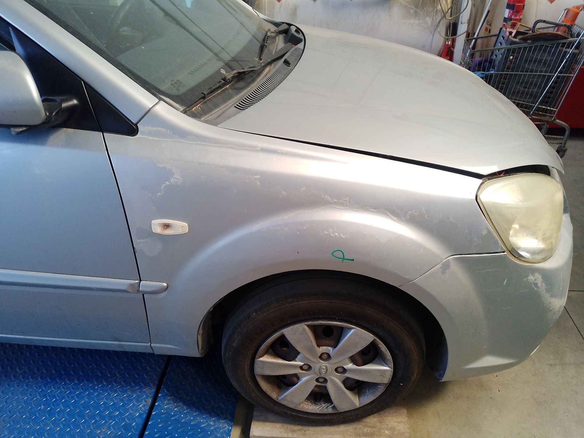 Recambio de aleta delantera derecha para kia rio ii (jb) 1.4 16v referencia OEM IAM   