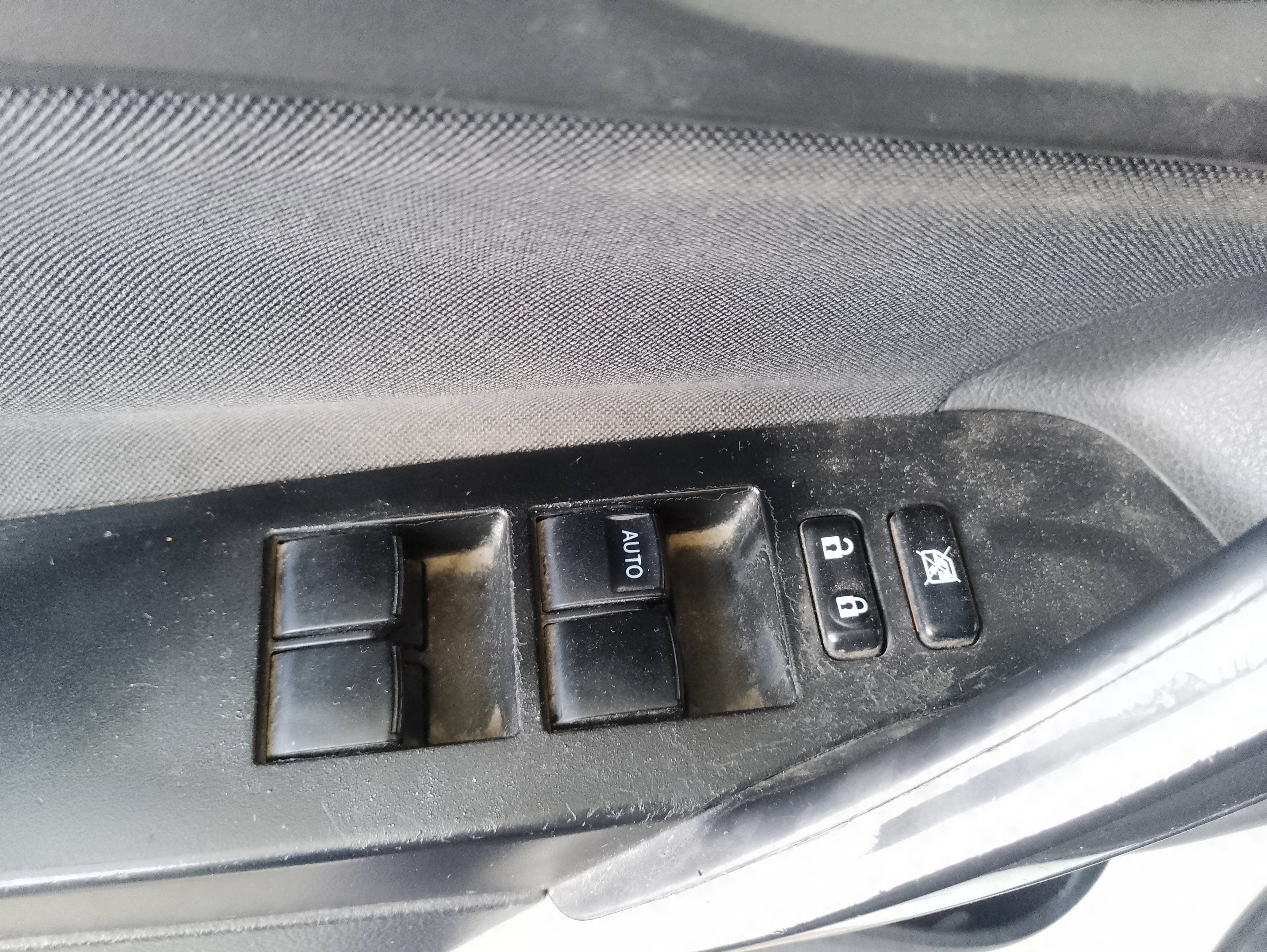 Recambio de mando elevalunas delantero izquierdo para toyota auris hybrid active referencia OEM IAM   