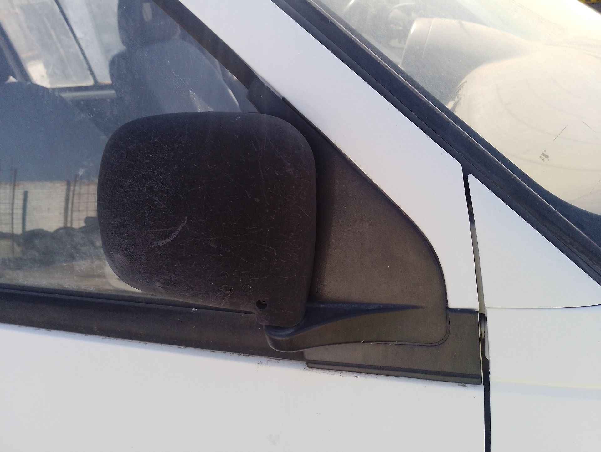 Recambio de retrovisor derecho para nissan vanette cargo furgoneta (hc 23) 2.3 d referencia OEM IAM   