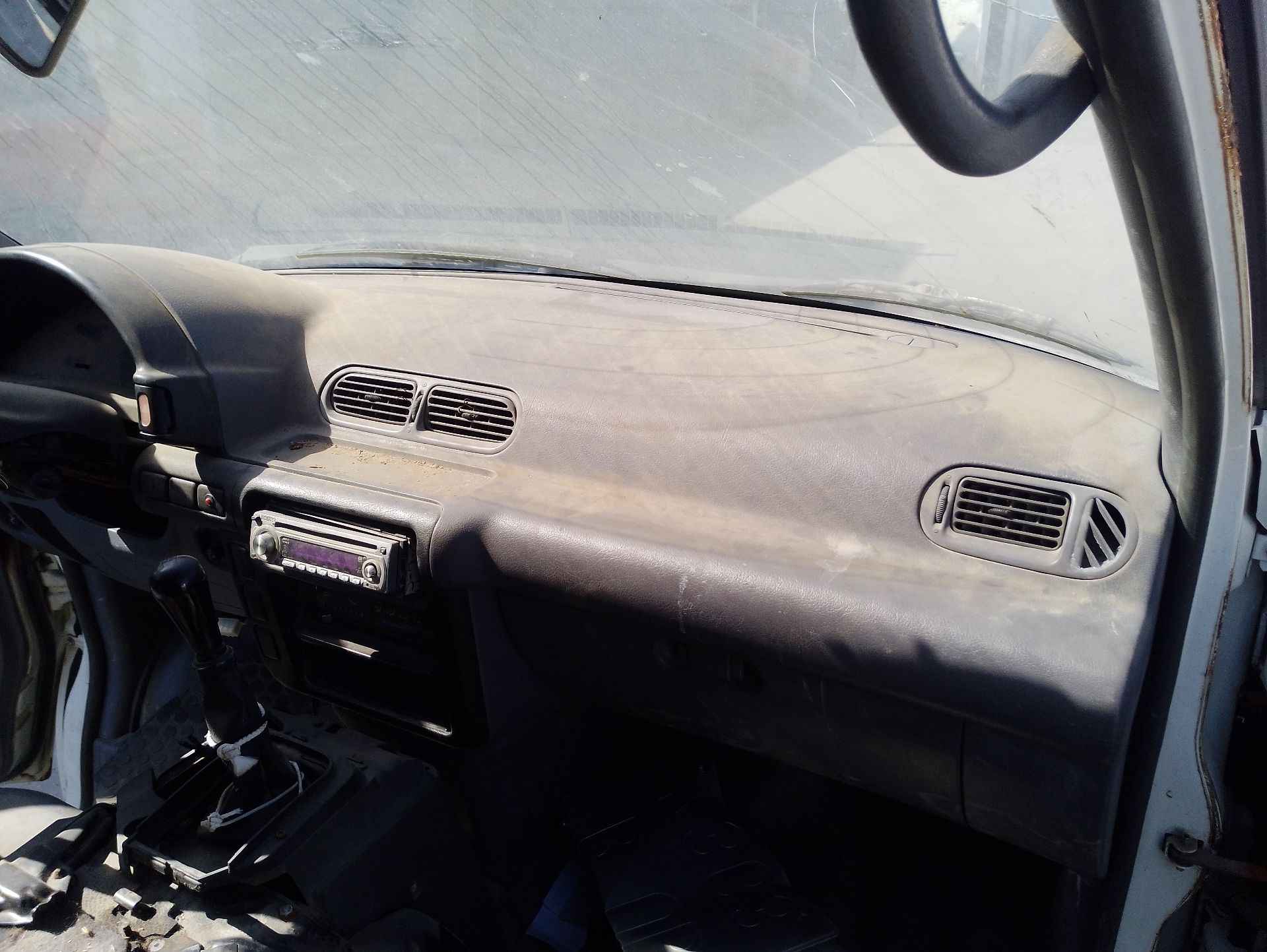 Recambio de salpicadero para nissan vanette cargo furgoneta (hc 23) 2.3 d referencia OEM IAM   