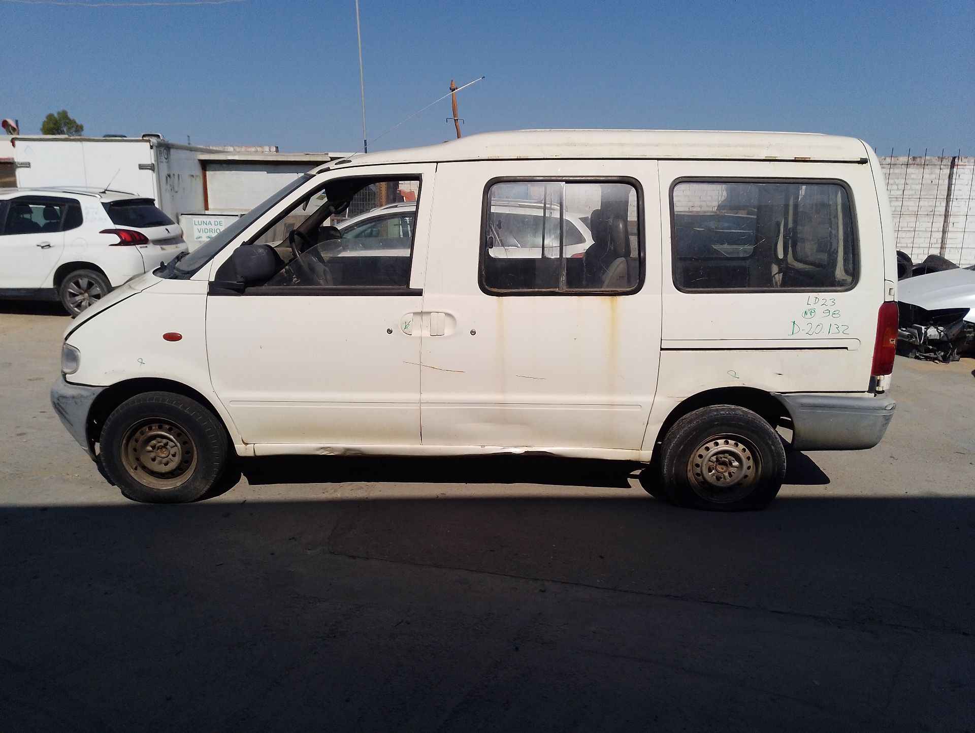 nissan vanette cargo furgoneta (hc 23) del año 1998