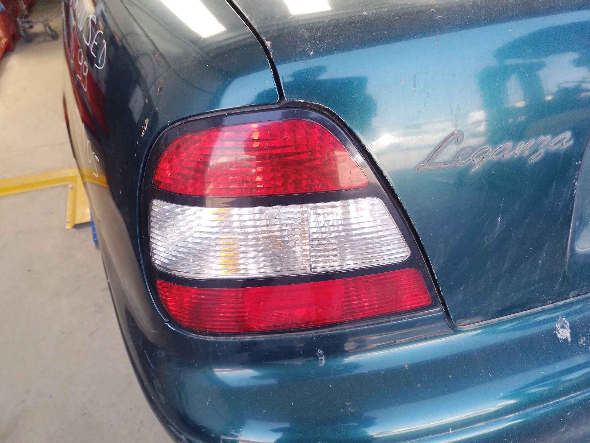 Recambio de piloto trasero izquierdo para daewoo leganza (klav) 2.0 16v referencia OEM IAM   