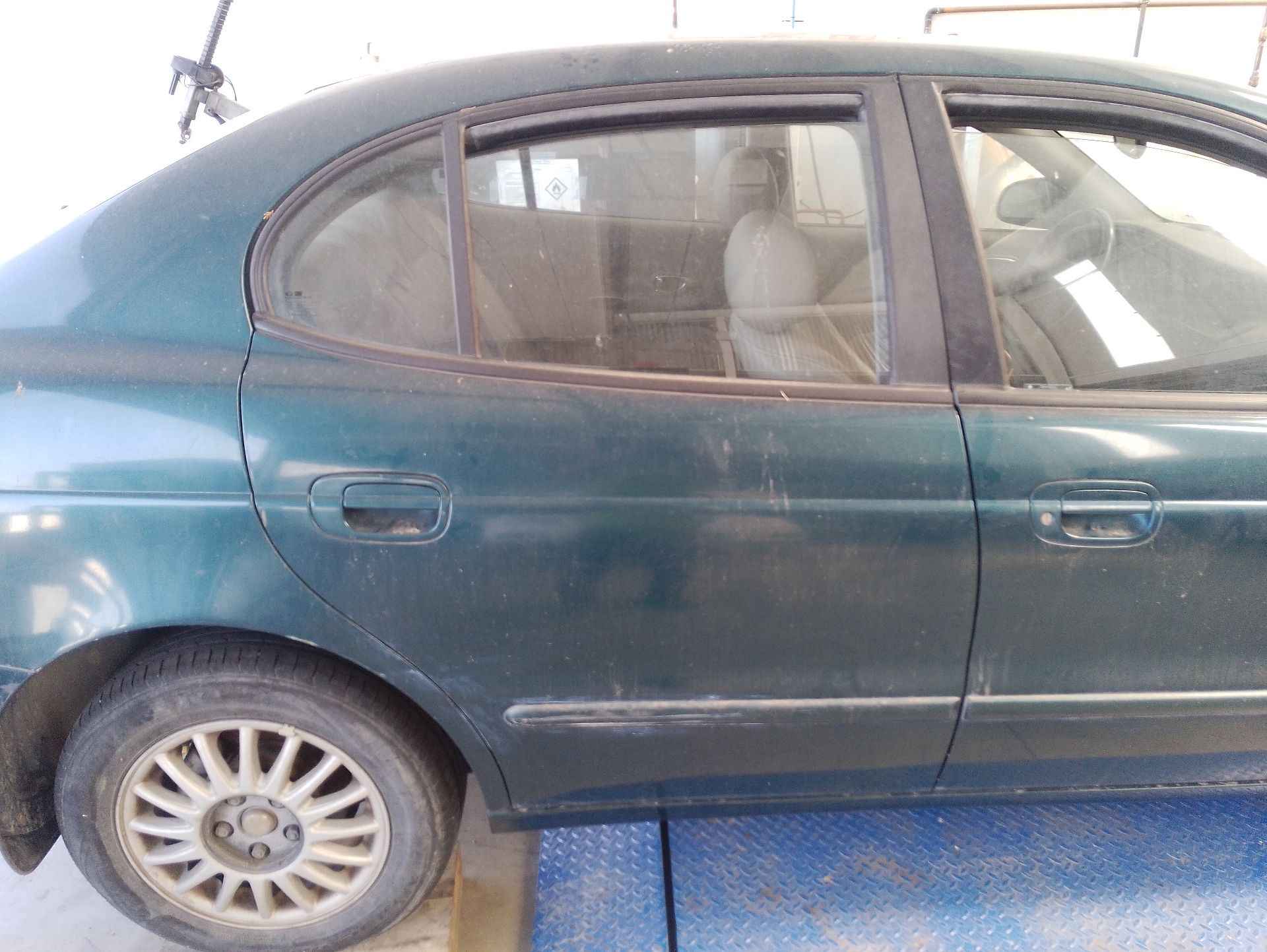 Recambio de puerta trasera derecha para daewoo leganza (klav) 2.0 16v referencia OEM IAM   