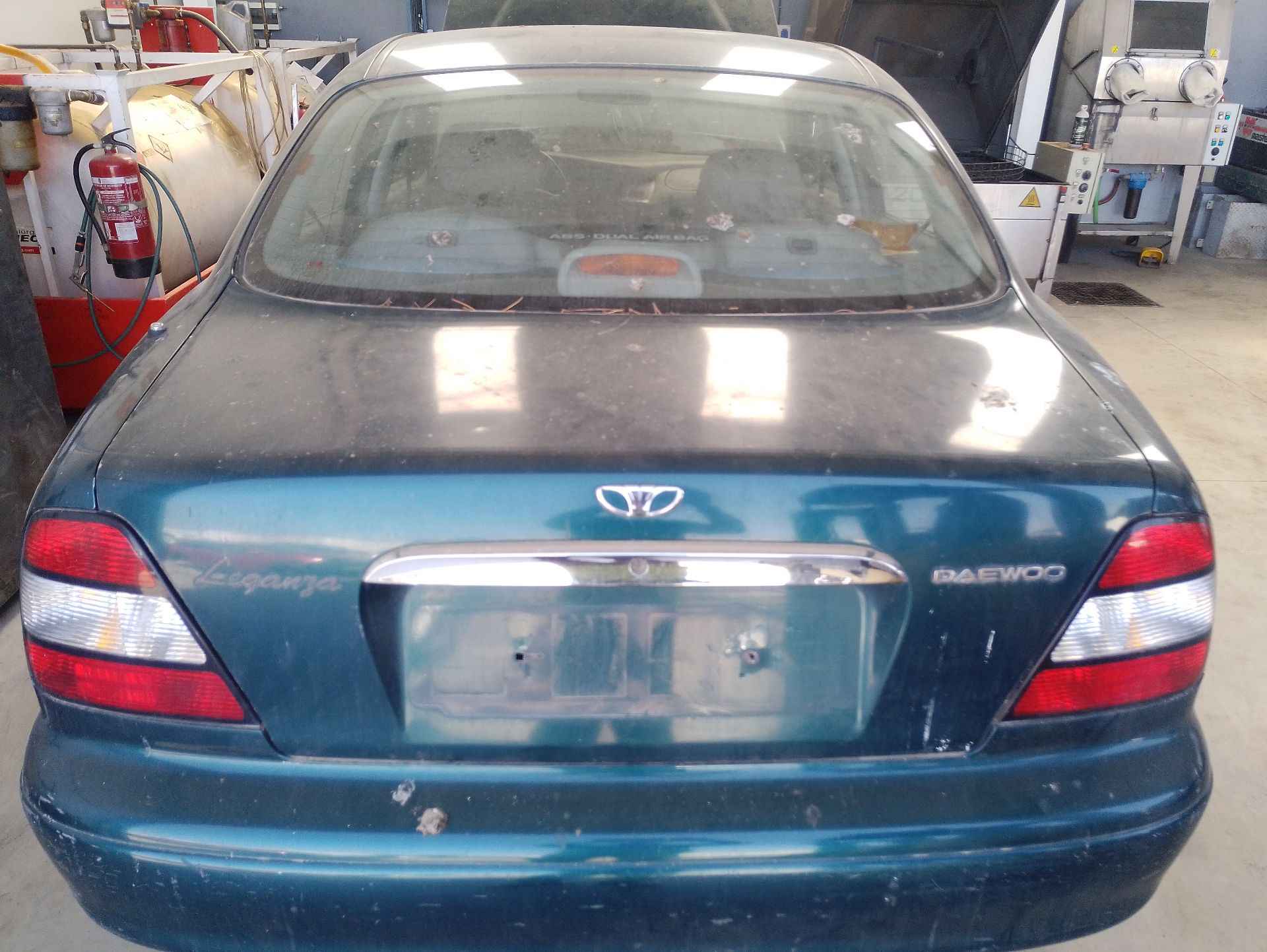 Recambio de tapa maletero para daewoo leganza (klav) 2.0 16v referencia OEM IAM   