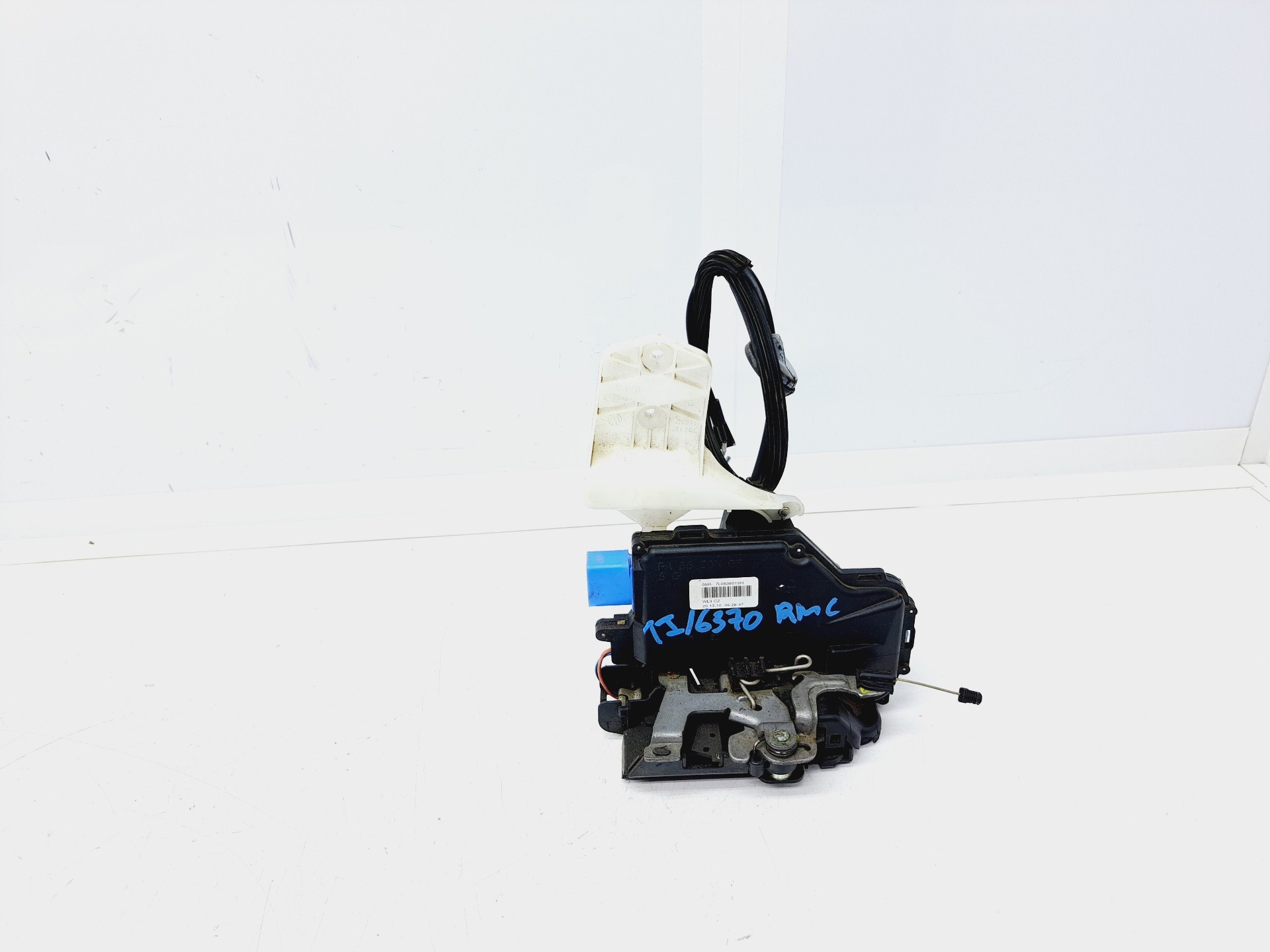 Recambio de cerradura puerta trasera izquierda para volkswagen touran (1t3) referencia OEM IAM 7L0839015H  