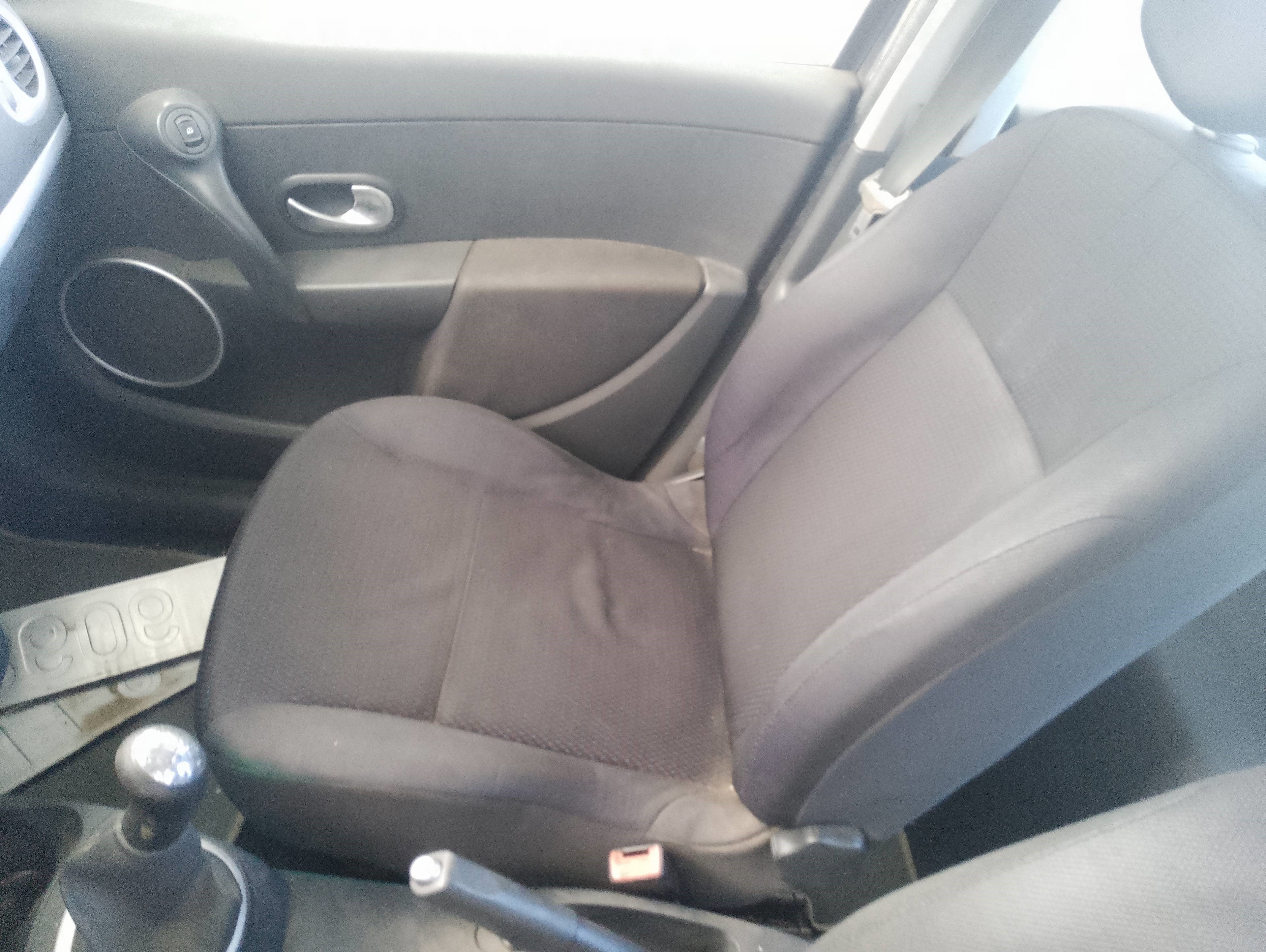 Recambio de asiento delantero derecho para renault clio iii confort dynamique referencia OEM IAM   