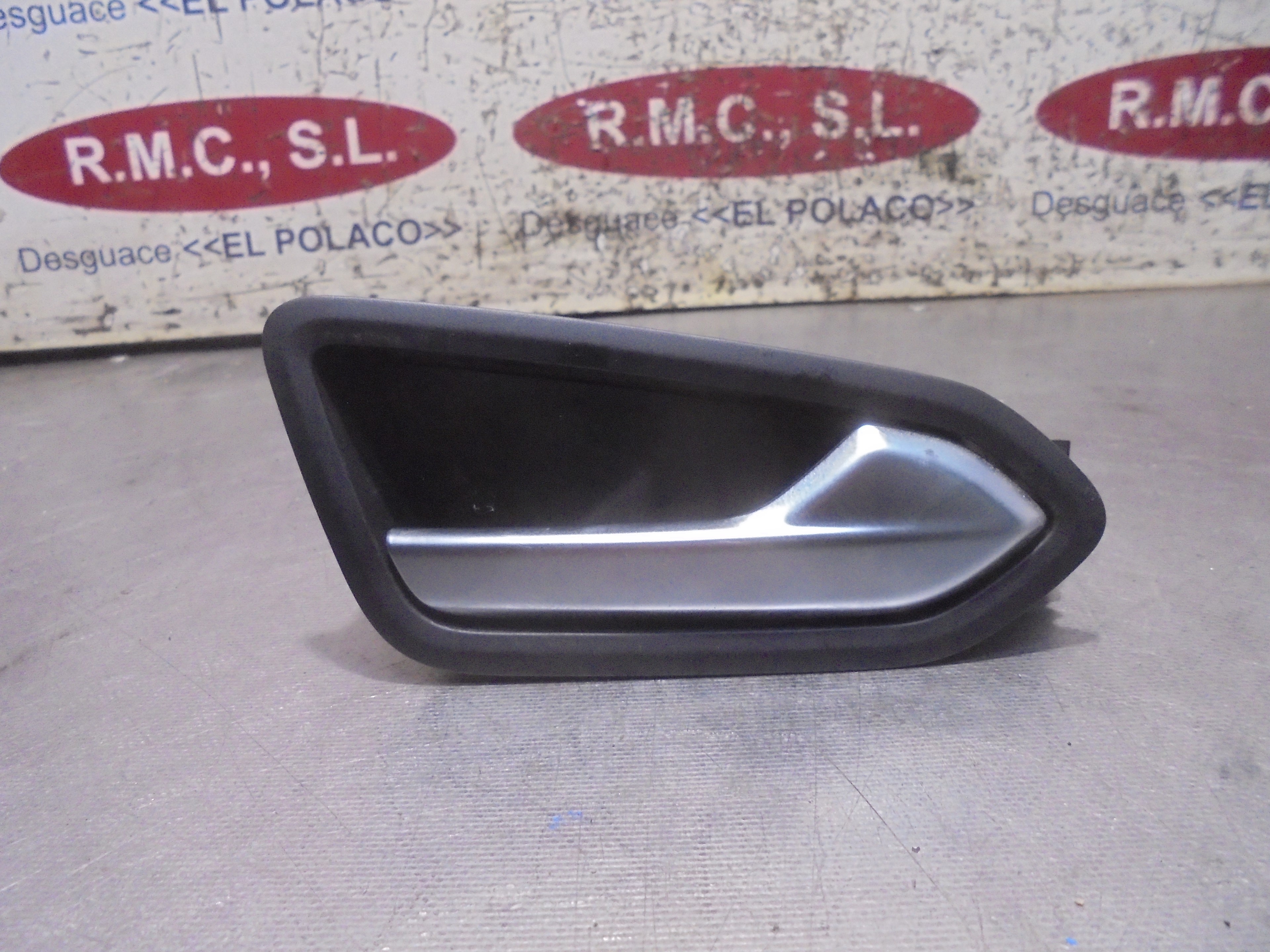 Recambio de maneta interior delantera derecha para renault clio v business referencia OEM IAM 826721378R  