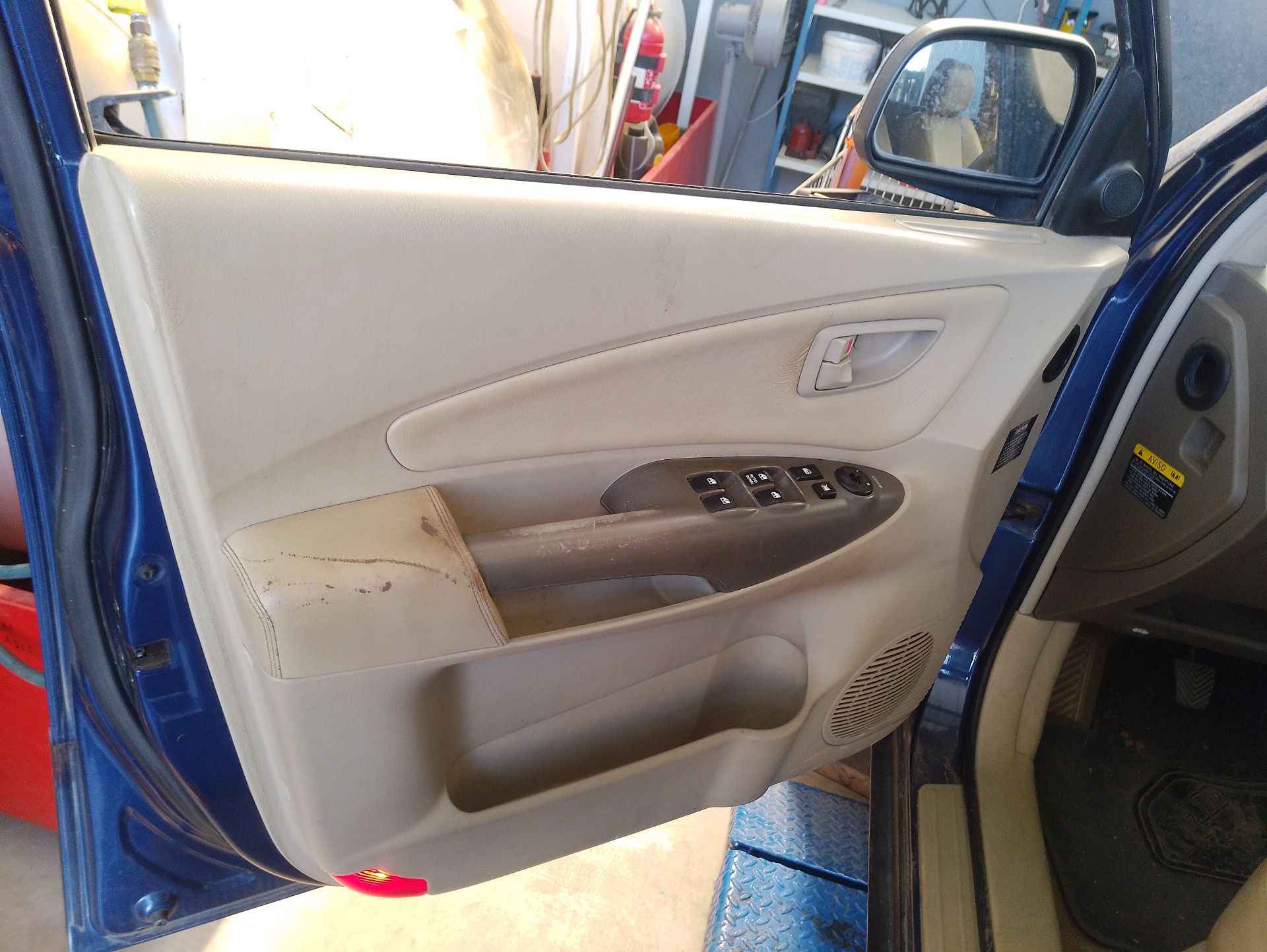 Recambio de guarnecido puerta delantera izquierda para hyundai tucson (jm) 2.0 crdi a las 4 ruedas referencia OEM IAM   