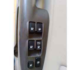 MANDO ELEVALUNAS DELANTERO IZQUIERDO 935702E000DD 