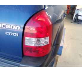 PILOTO TRASERO DERECHO 924202E010 / 924022E010 