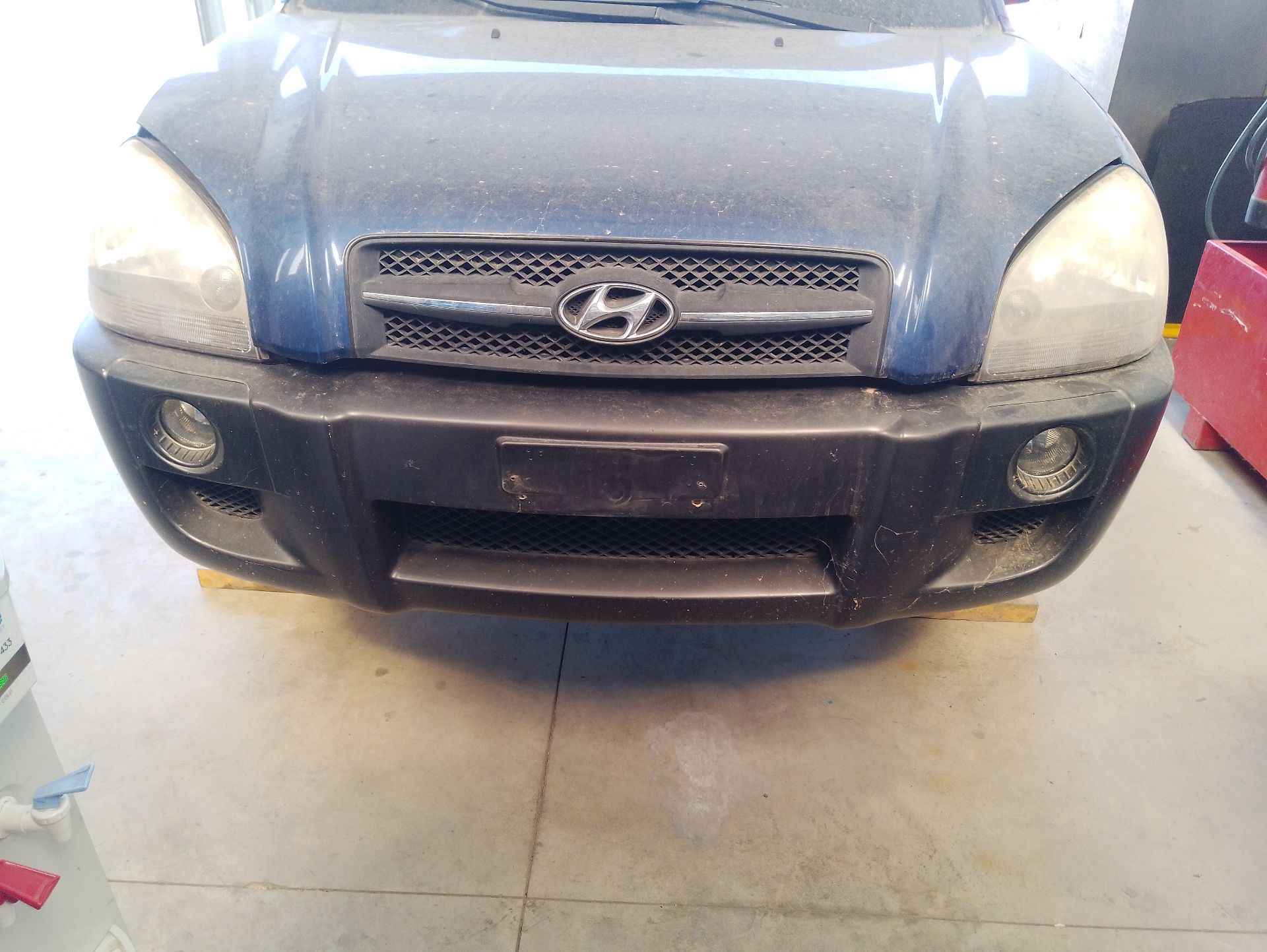 Recambio de paragolpes delantero para hyundai tucson (jm) 2.0 crdi a las 4 ruedas referencia OEM IAM 865112E000 / 865512E000  
