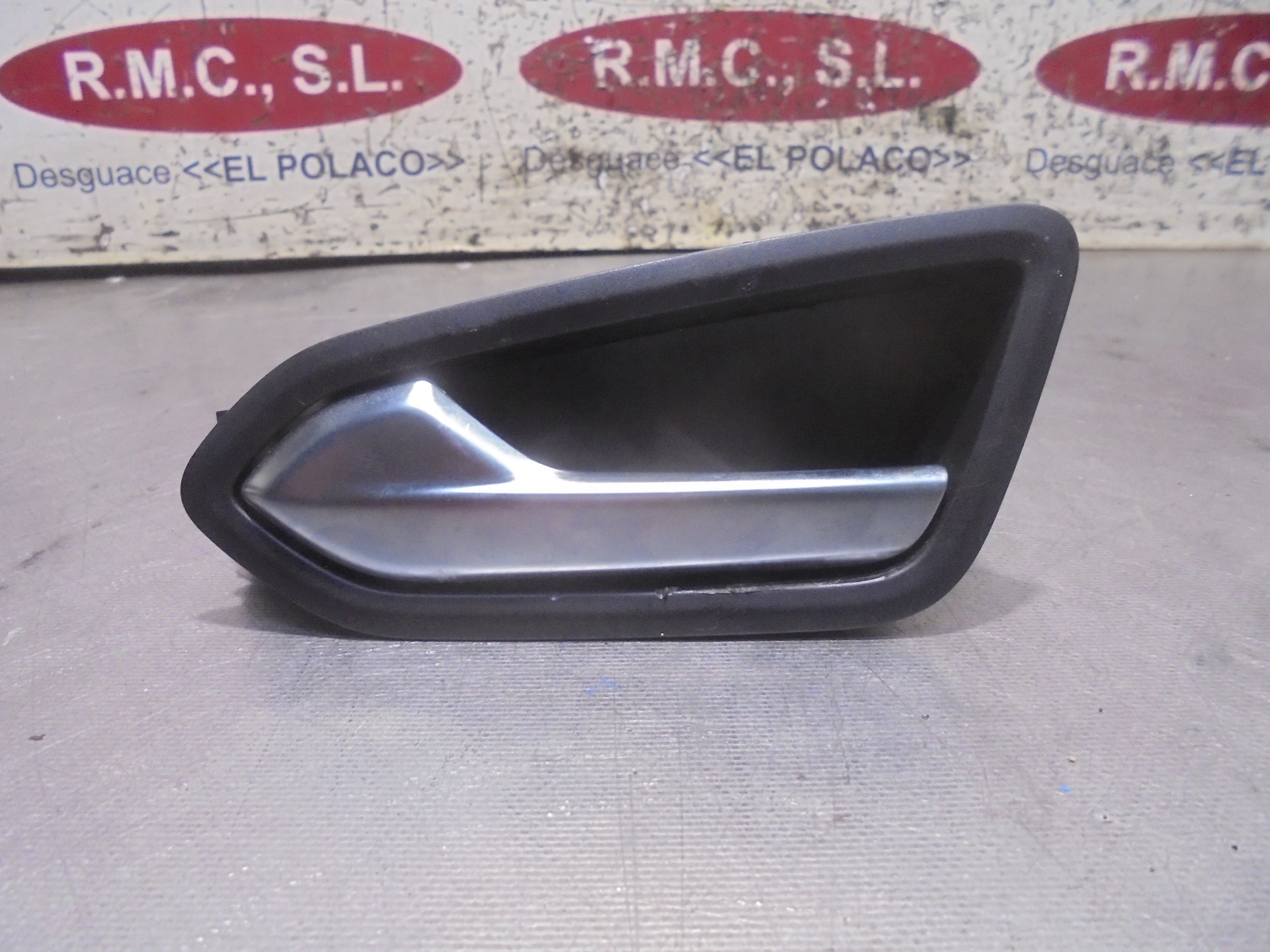 Recambio de maneta interior delantera izquierda para renault clio v business referencia OEM IAM   