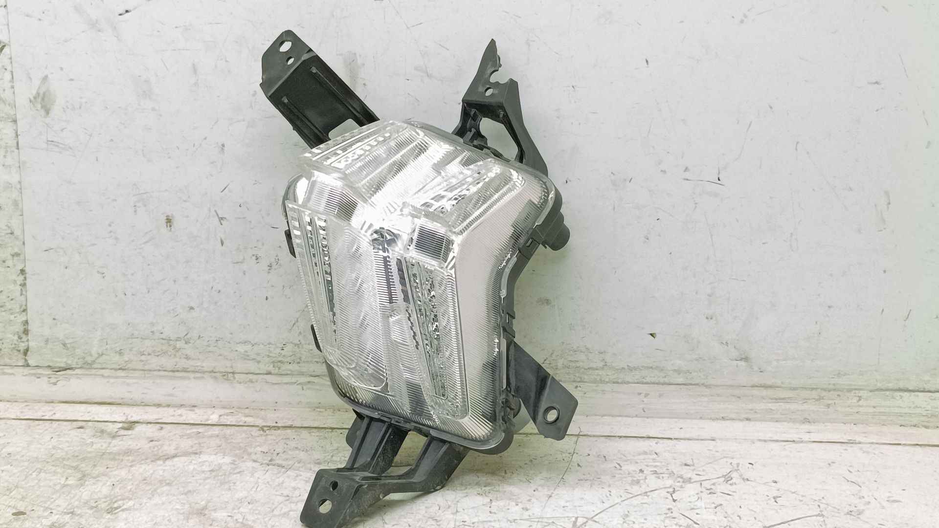 Recambio de piloto delantero izquierdo para kia niro e-niro concept referencia OEM IAM 92207G5500  