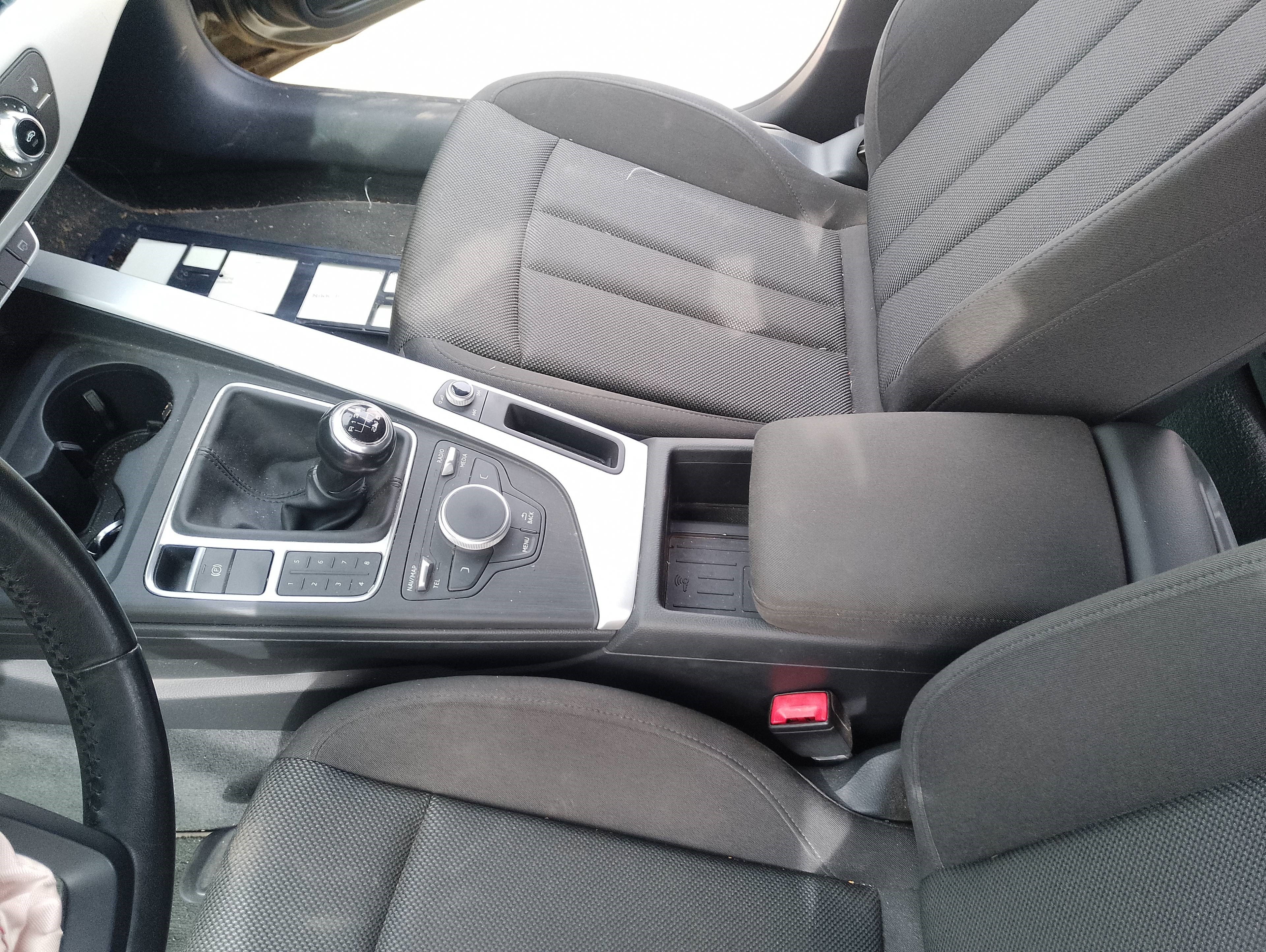 Recambio de apoyabrazos central para audi a4 berlina (8w2) básico referencia OEM IAM   