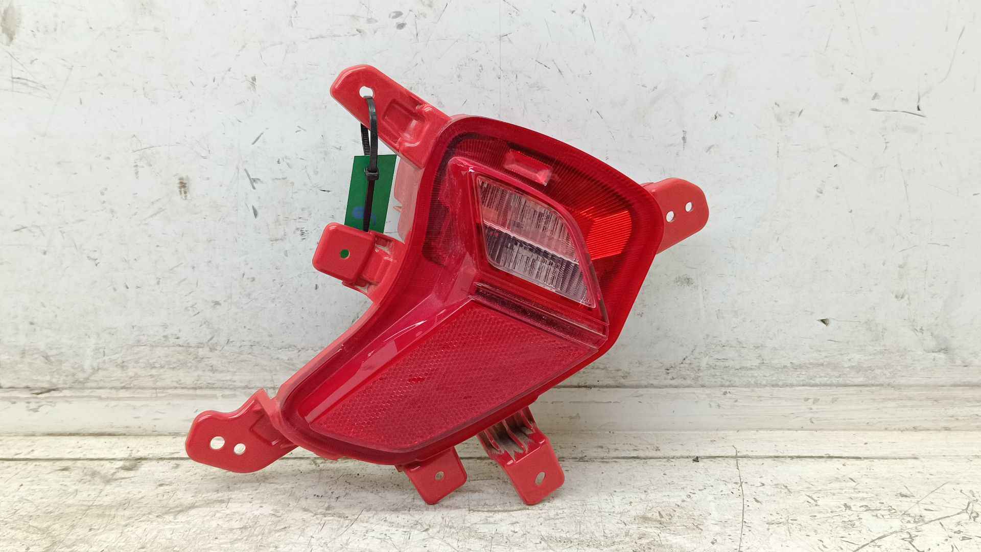 Recambio de piloto marcha atras para kia niro e-niro concept referencia OEM IAM 92405G5510  