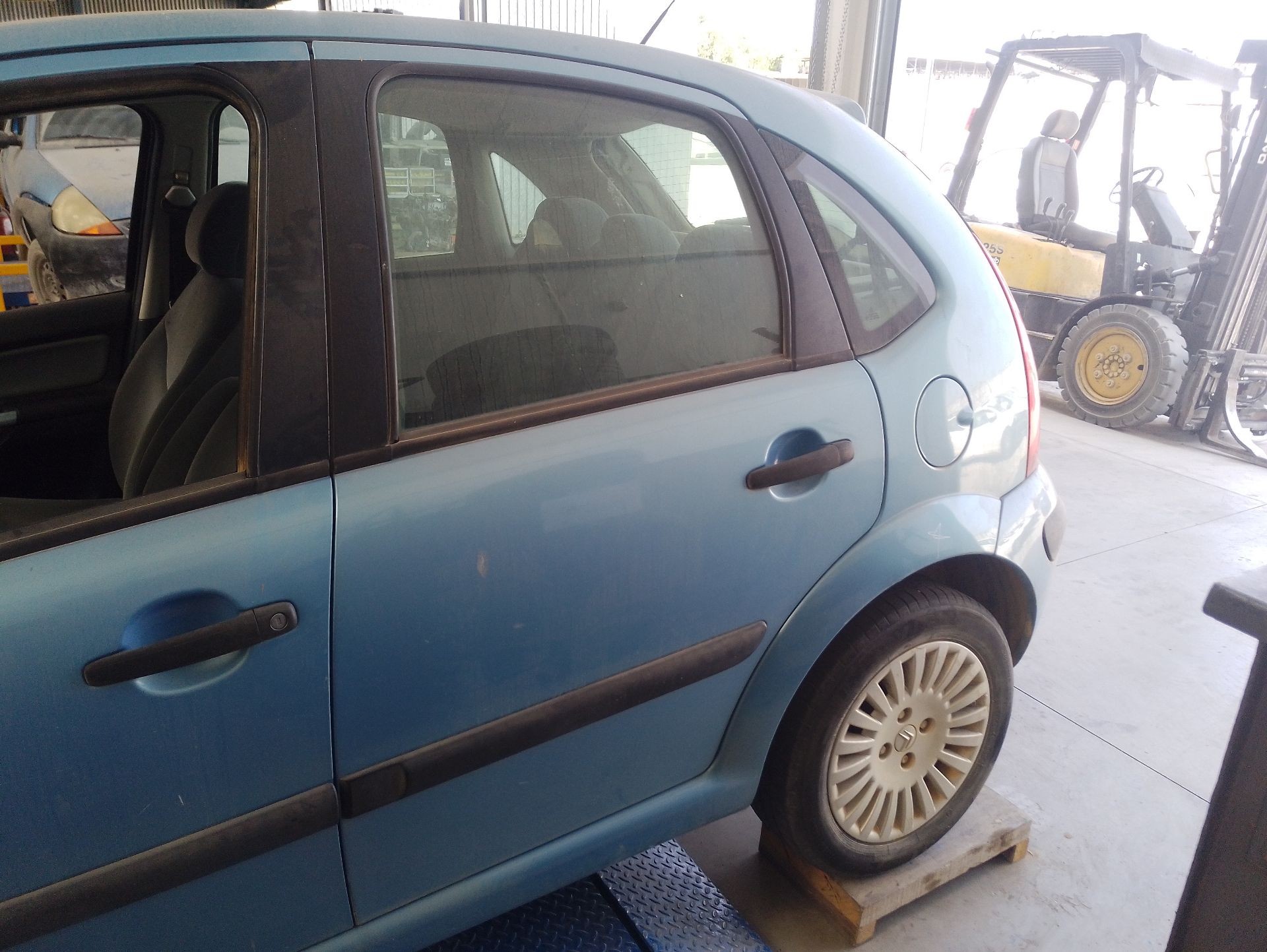 Recambio de puerta trasera izquierda para citroën c3 i (fc_, fn_) 1.4 hdi referencia OEM IAM 9006K7  