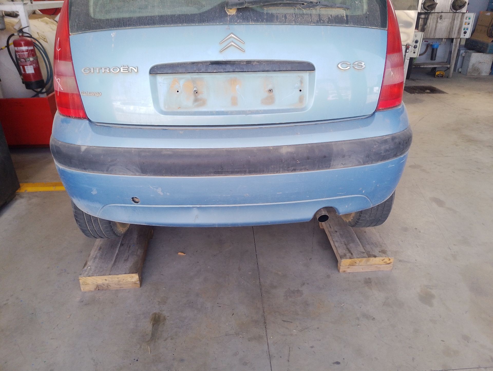 Recambio de paragolpes trasero para citroën c3 i (fc_, fn_) 1.4 hdi referencia OEM IAM 7410Z3 / 7410R6  