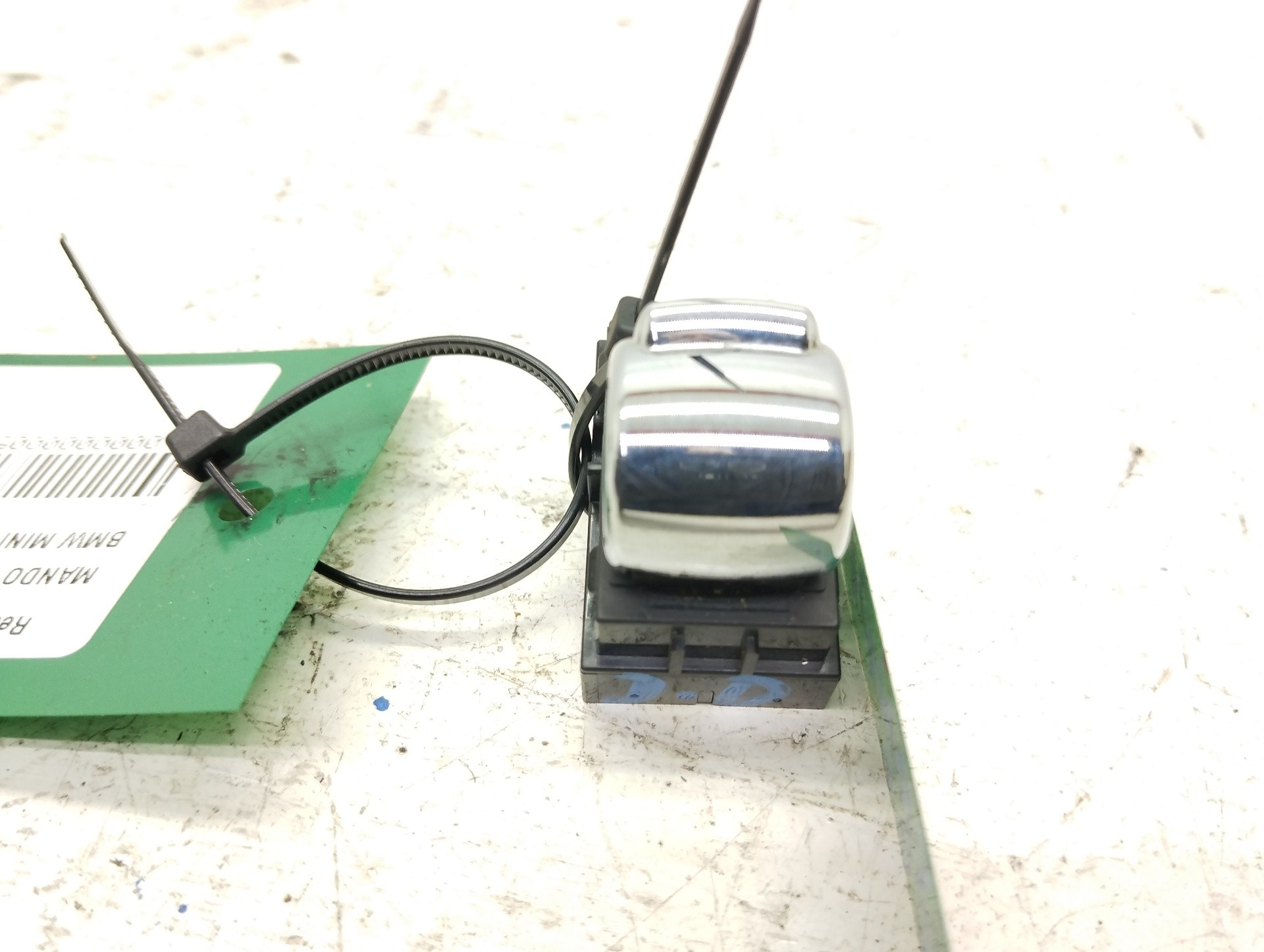 Recambio de mando elevalunas delantero derecho para bmw mini countryman (r60) cooper d referencia OEM IAM 929488401  