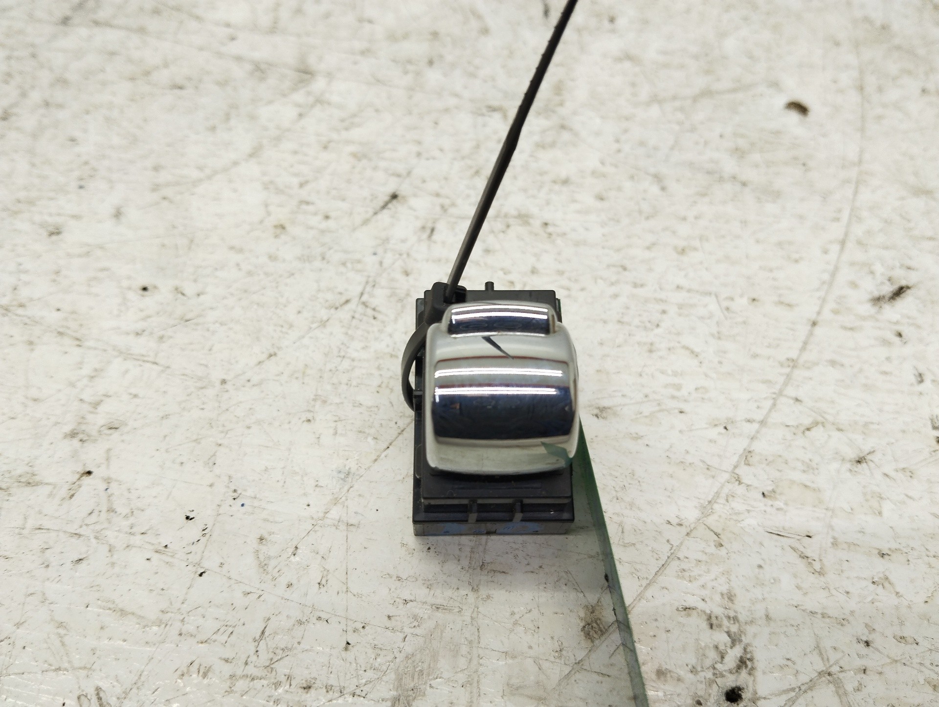 Recambio de mando elevalunas trasero izquierdo para bmw mini countryman (r60) cooper d referencia OEM IAM 61319294884  