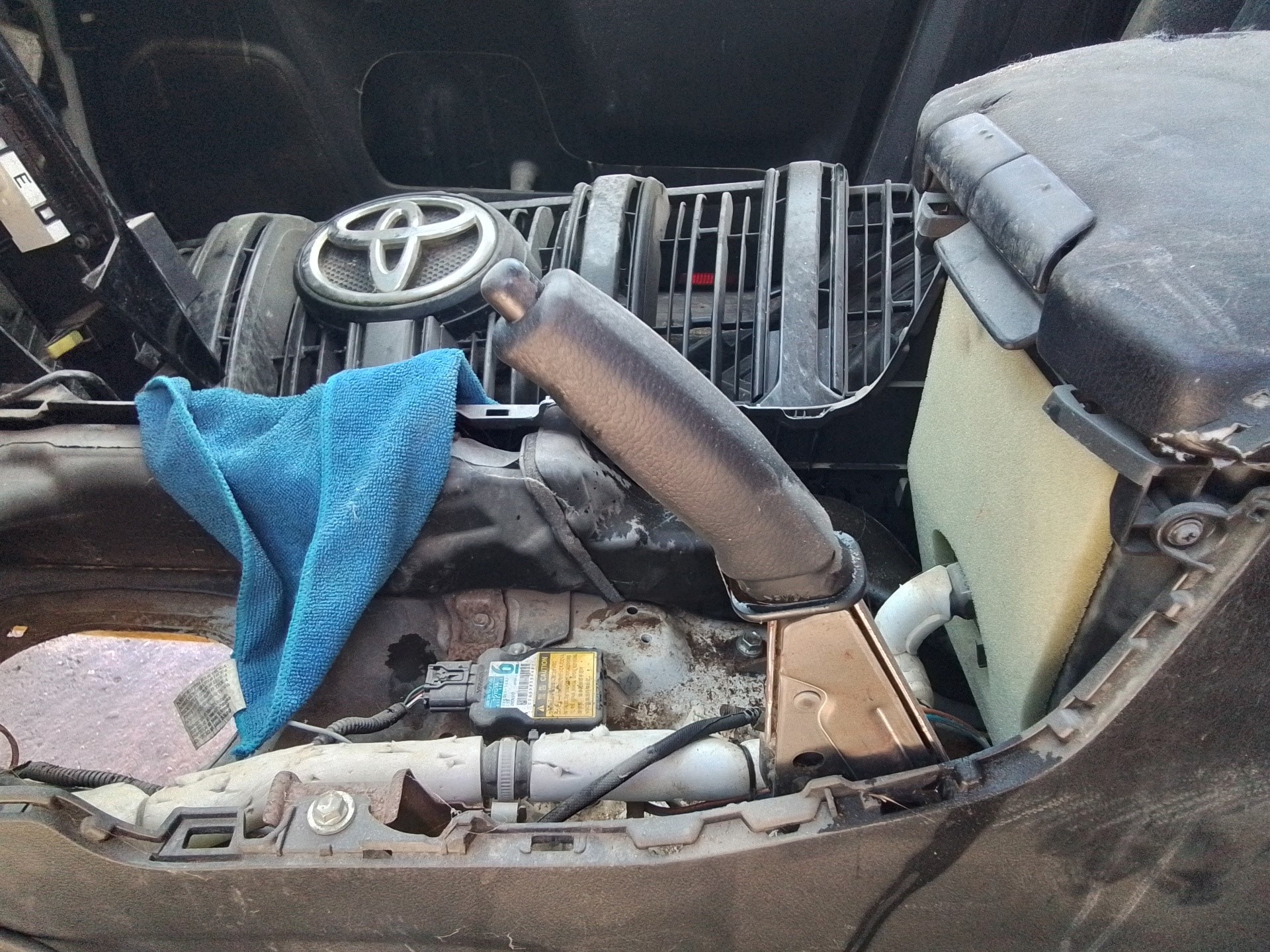 Recambio de palanca freno para toyota land cruiser (j15) basis referencia OEM IAM   