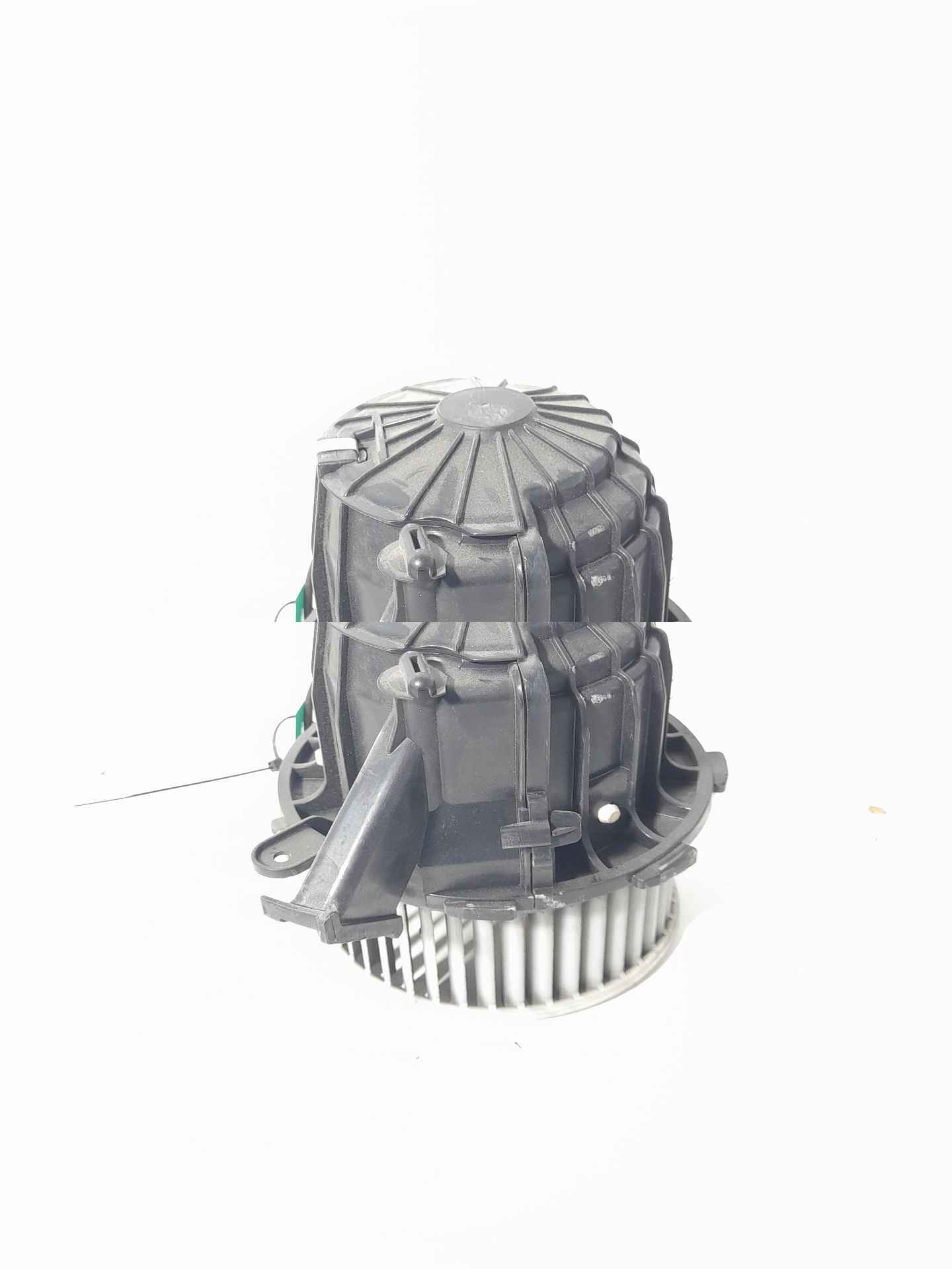 Recambio de motor calefaccion para audi a4 avant (8k5) (2008) básico referencia OEM IAM   