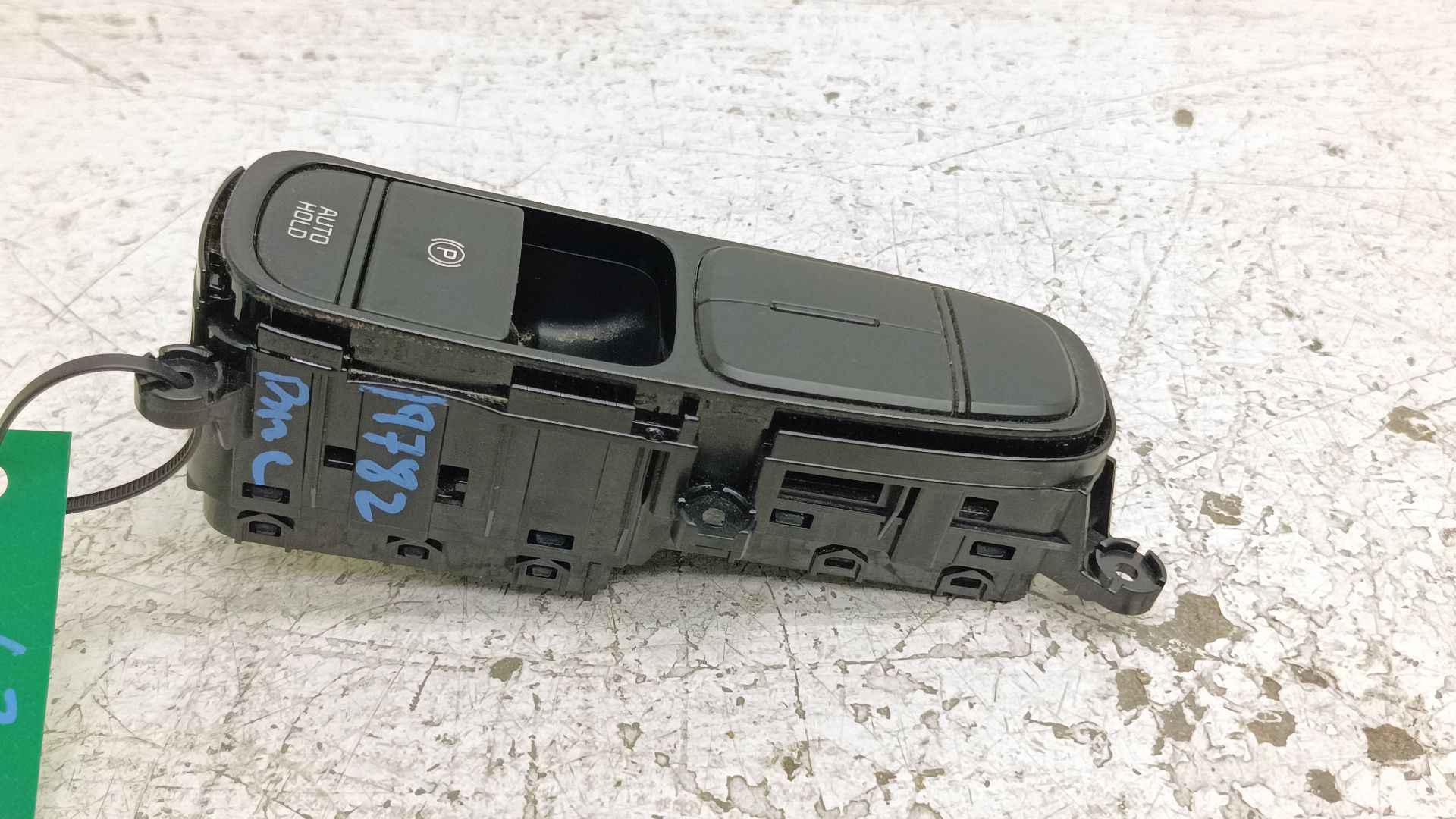 Recambio de pulsador freno de mano electrico para kia niro e-niro concept referencia OEM IAM 41P2041000 93310G5AJ0 