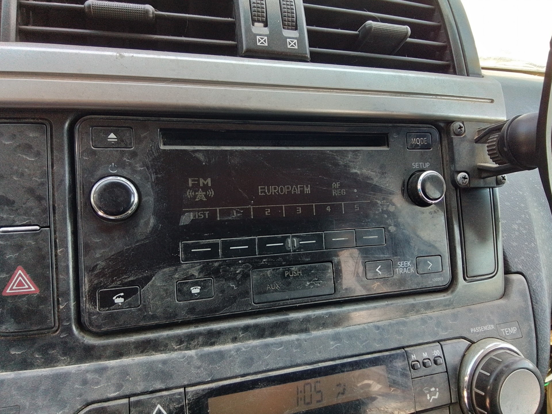 Recambio de sistema audio / radio cd para toyota land cruiser (j15) basis referencia OEM IAM   