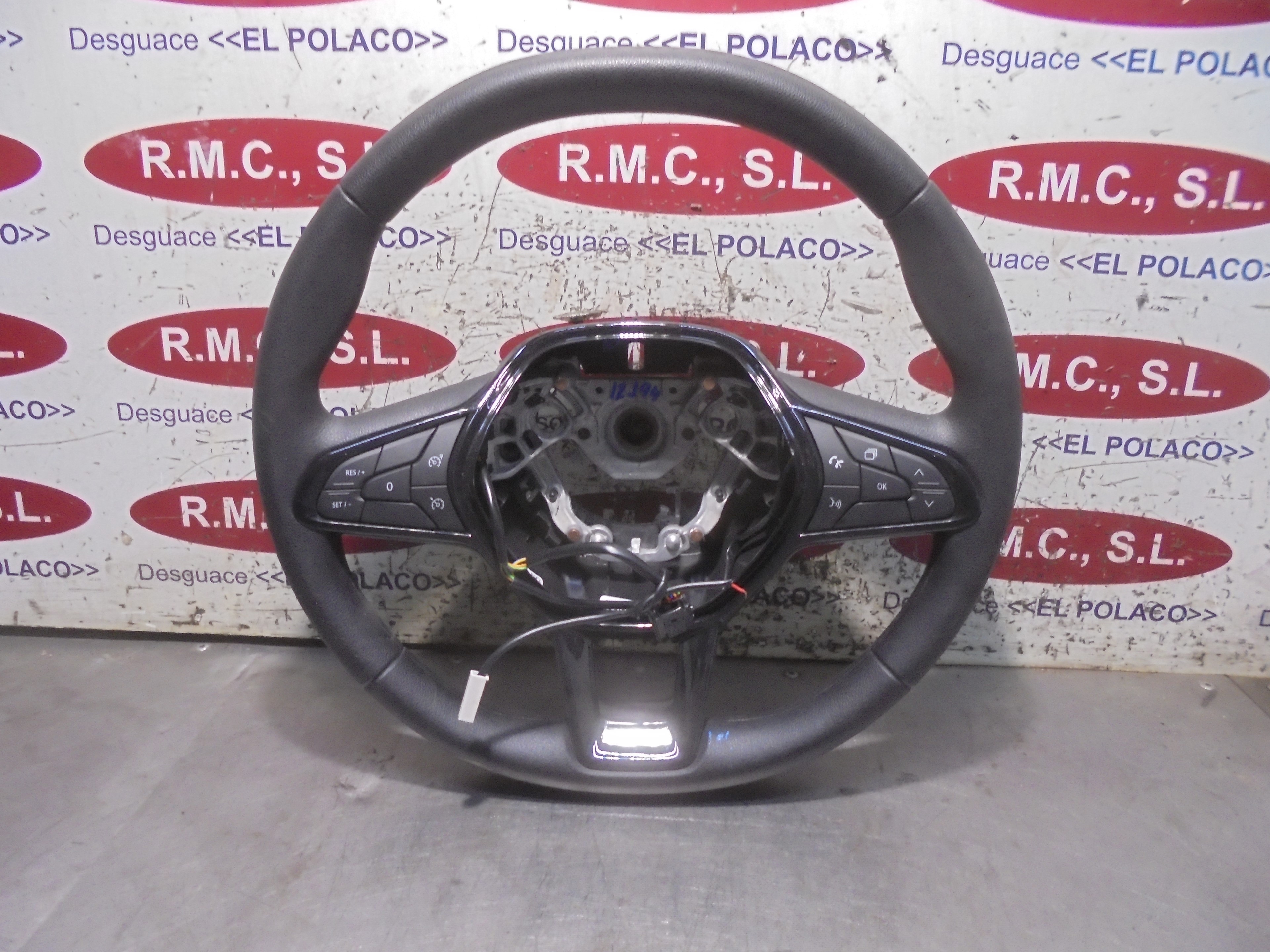 Recambio de volante para renault clio v business referencia OEM IAM   