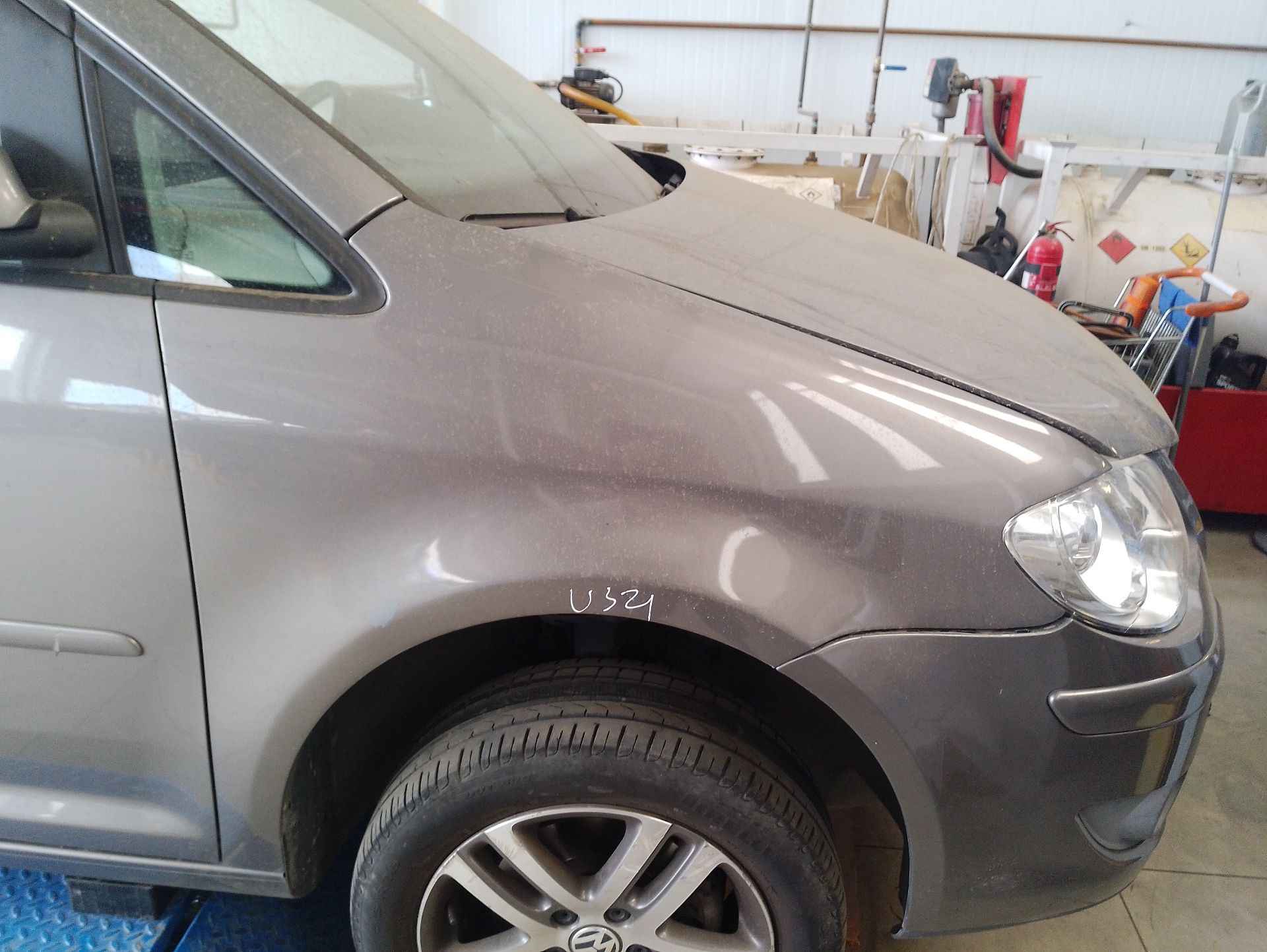 Recambio de aleta delantera derecha para volkswagen touran (1t1, 1t2) 1.4 tsi referencia OEM IAM 1T0821022A  