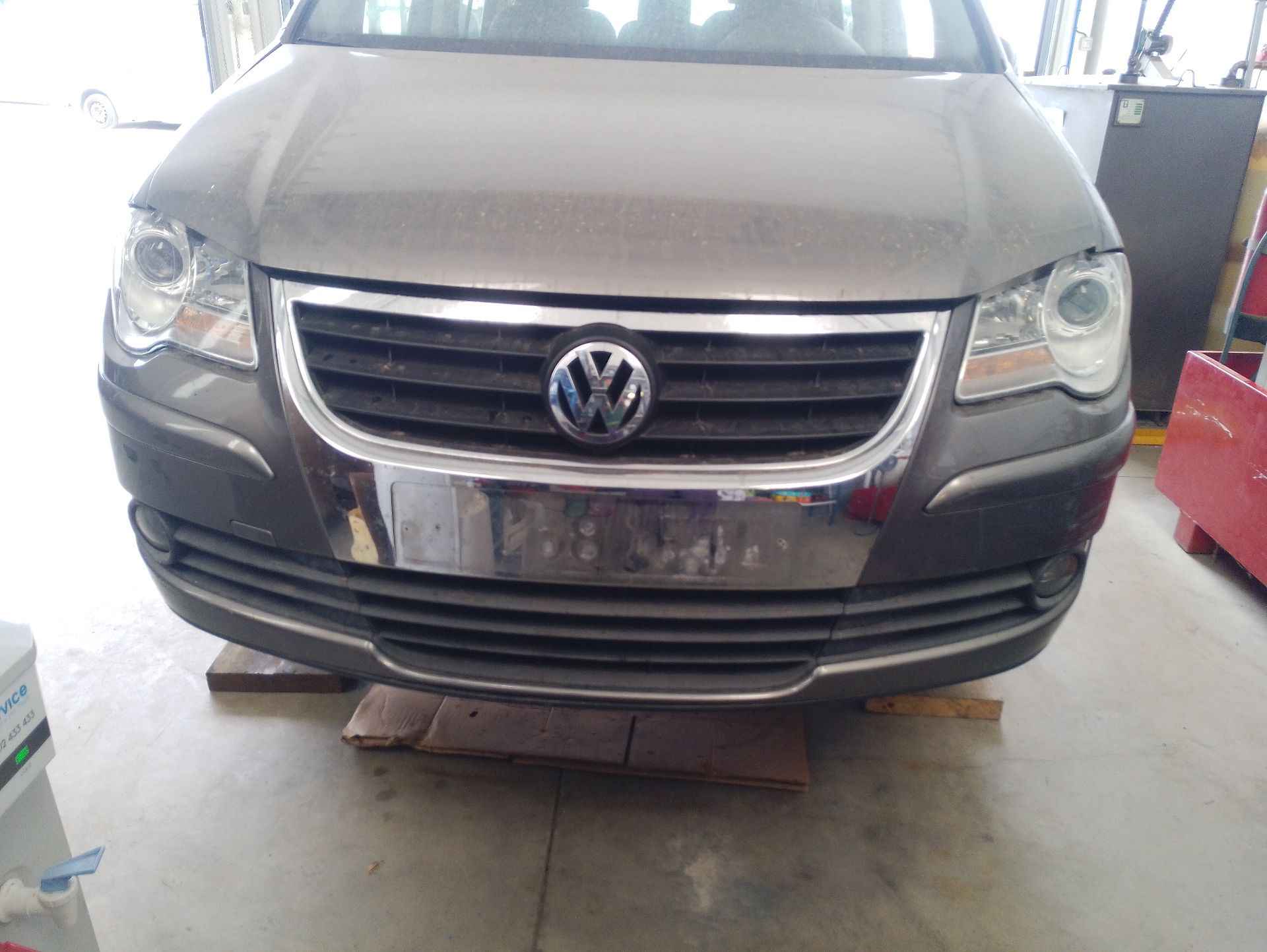 Recambio de paragolpes delantero para volkswagen touran (1t1, 1t2) 1.4 tsi referencia OEM IAM 1T0807217BGRU  