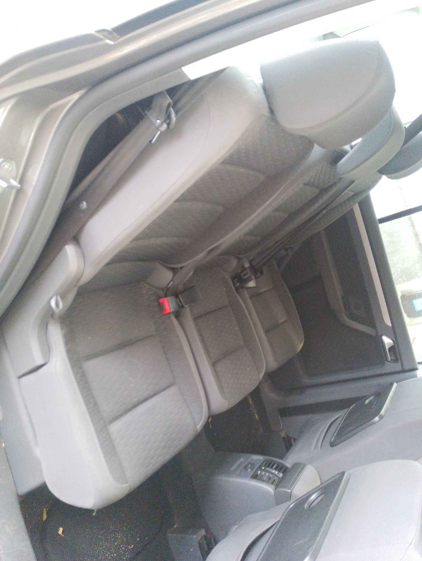 Recambio de asientos traseros para volkswagen touran (1t1, 1t2) 1.4 tsi referencia OEM IAM   